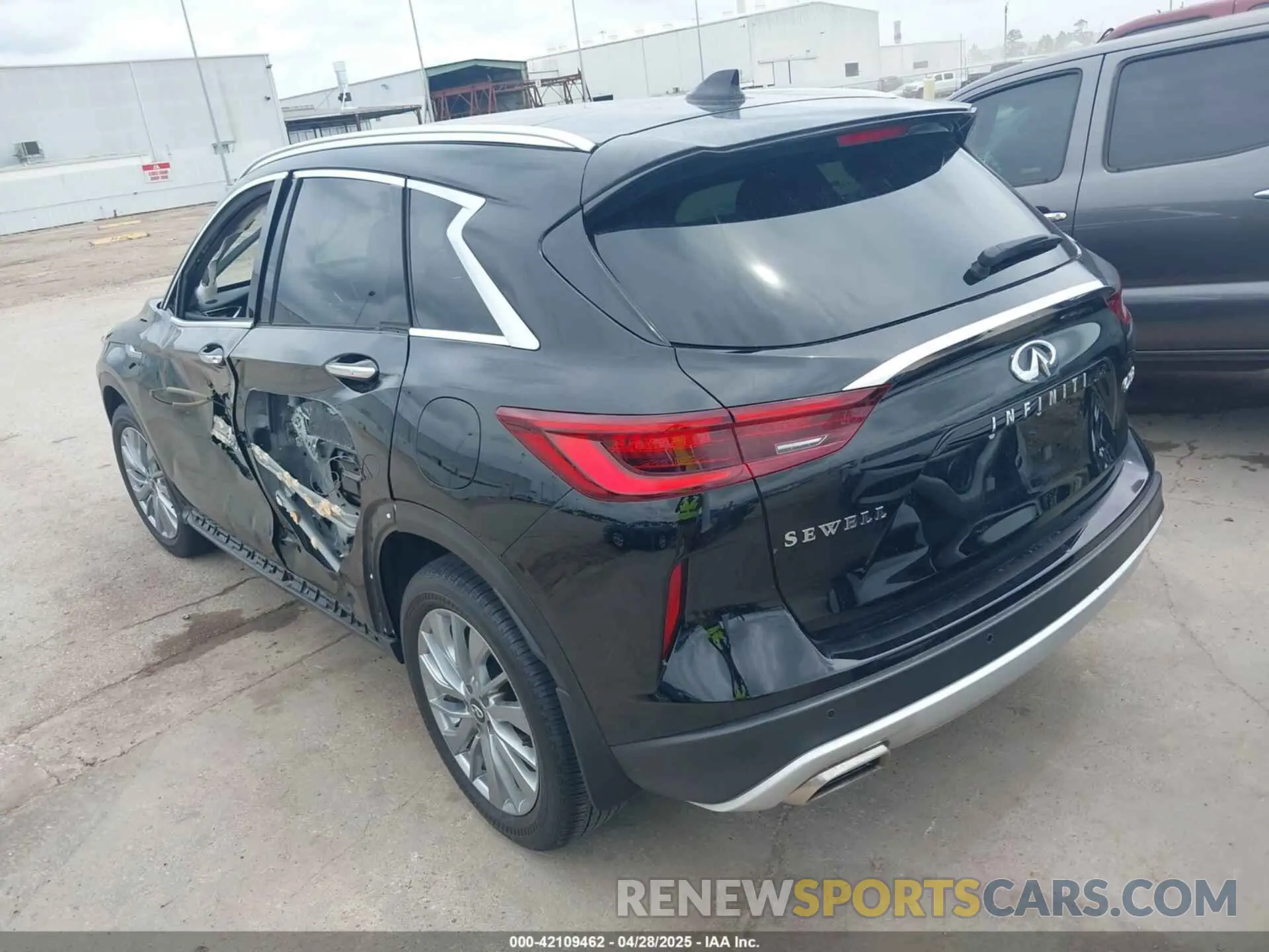 3 Photograph of a damaged car 3PCAJ5BA7RF101801 INFINITI QX50 2024