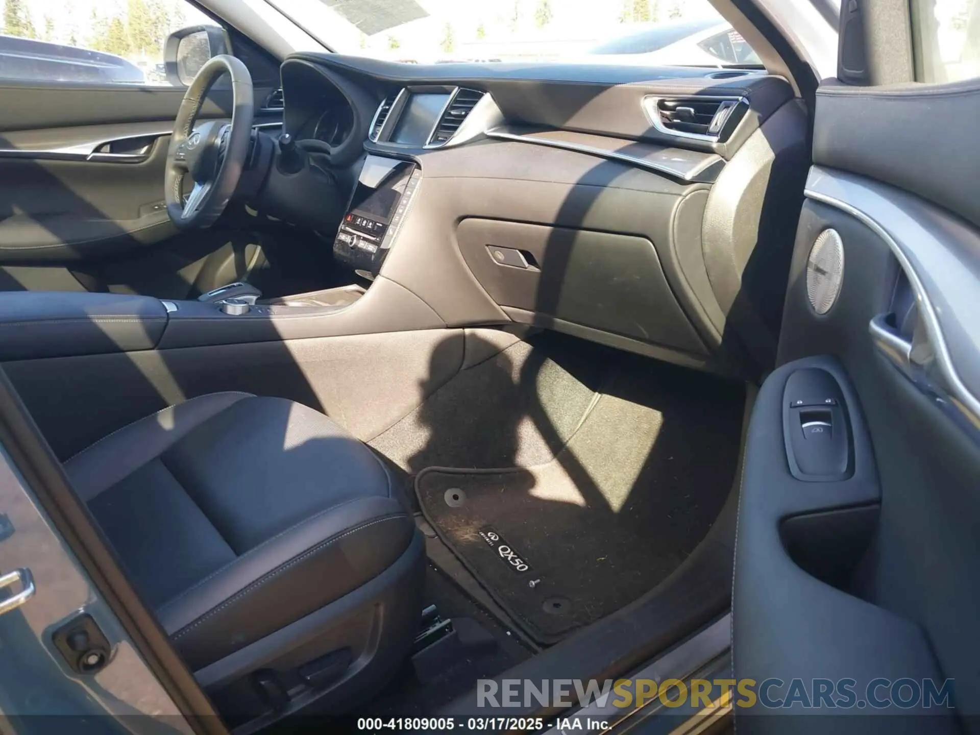 5 Photograph of a damaged car 3PCAJ5BB1RF104721 INFINITI QX50 2024