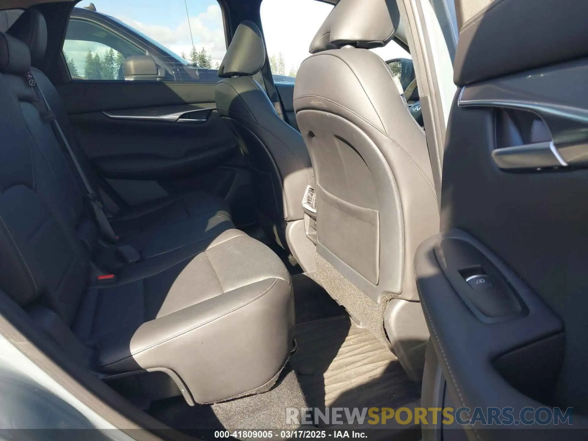 8 Photograph of a damaged car 3PCAJ5BB1RF104721 INFINITI QX50 2024