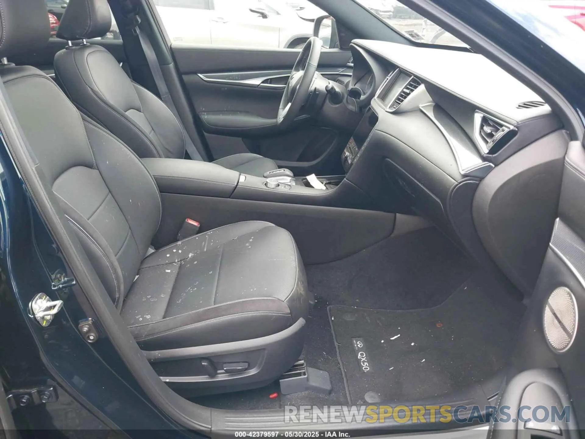 5 Photograph of a damaged car 3PCAJ5FB1SF107702 INFINITI QX50 2025