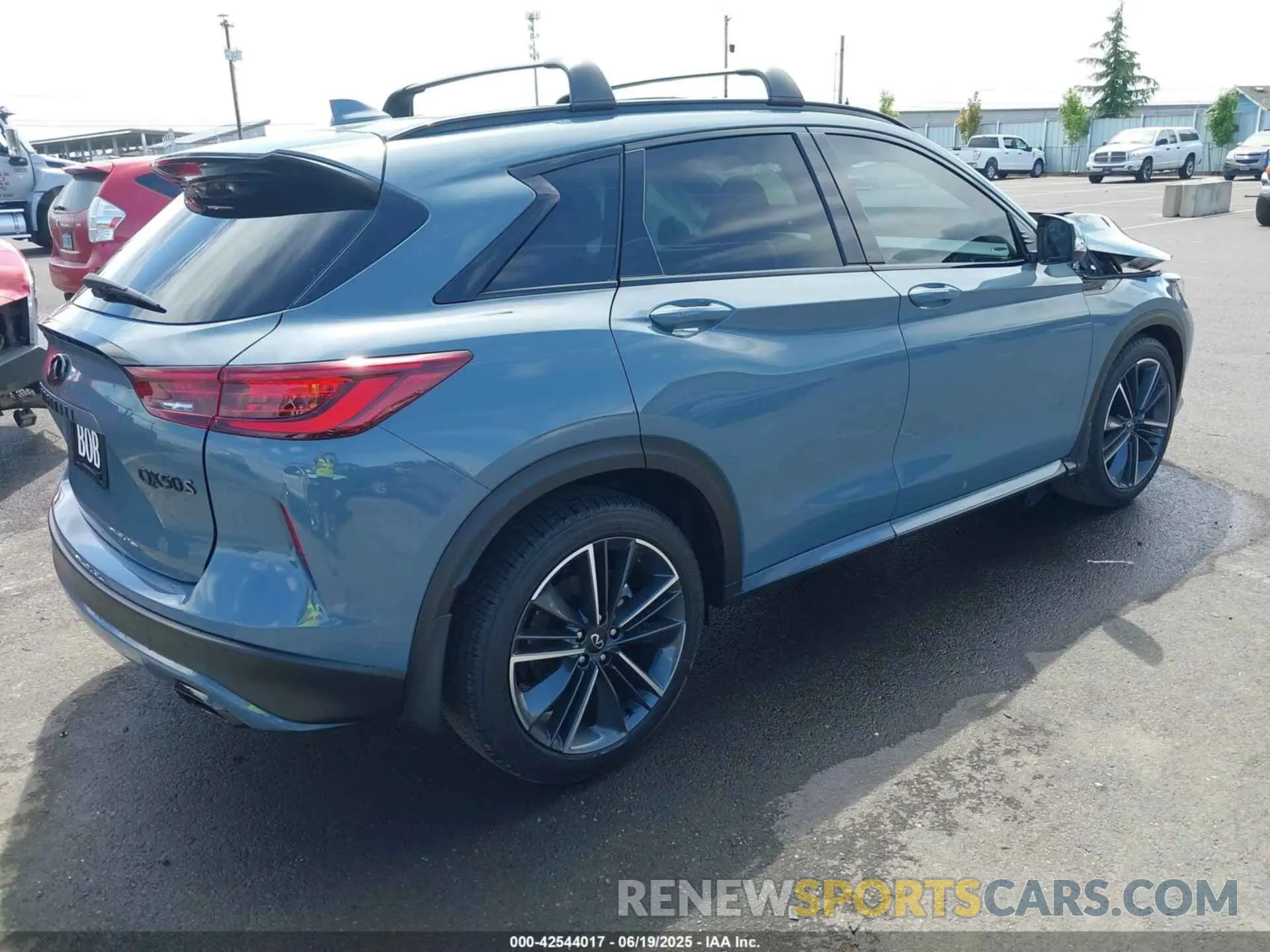 4 Photograph of a damaged car 3PCAJ5FB5SF106391 INFINITI QX50 2025