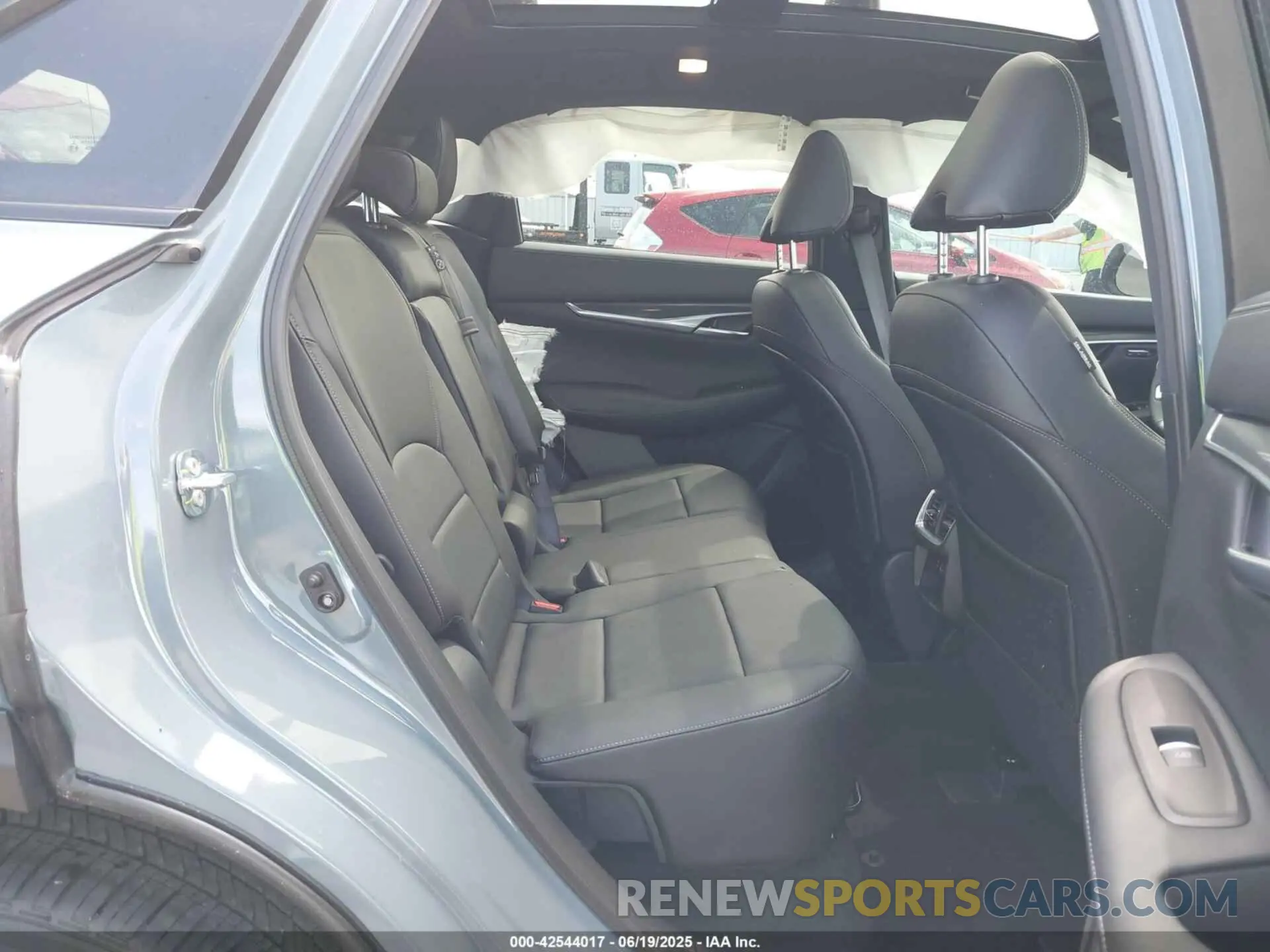8 Photograph of a damaged car 3PCAJ5FB5SF106391 INFINITI QX50 2025
