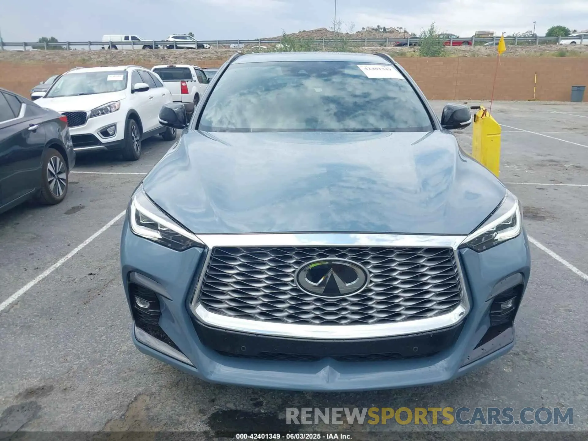 12 Photograph of a damaged car 3PCAJ5K34NF102027 INFINITI QX55 2022