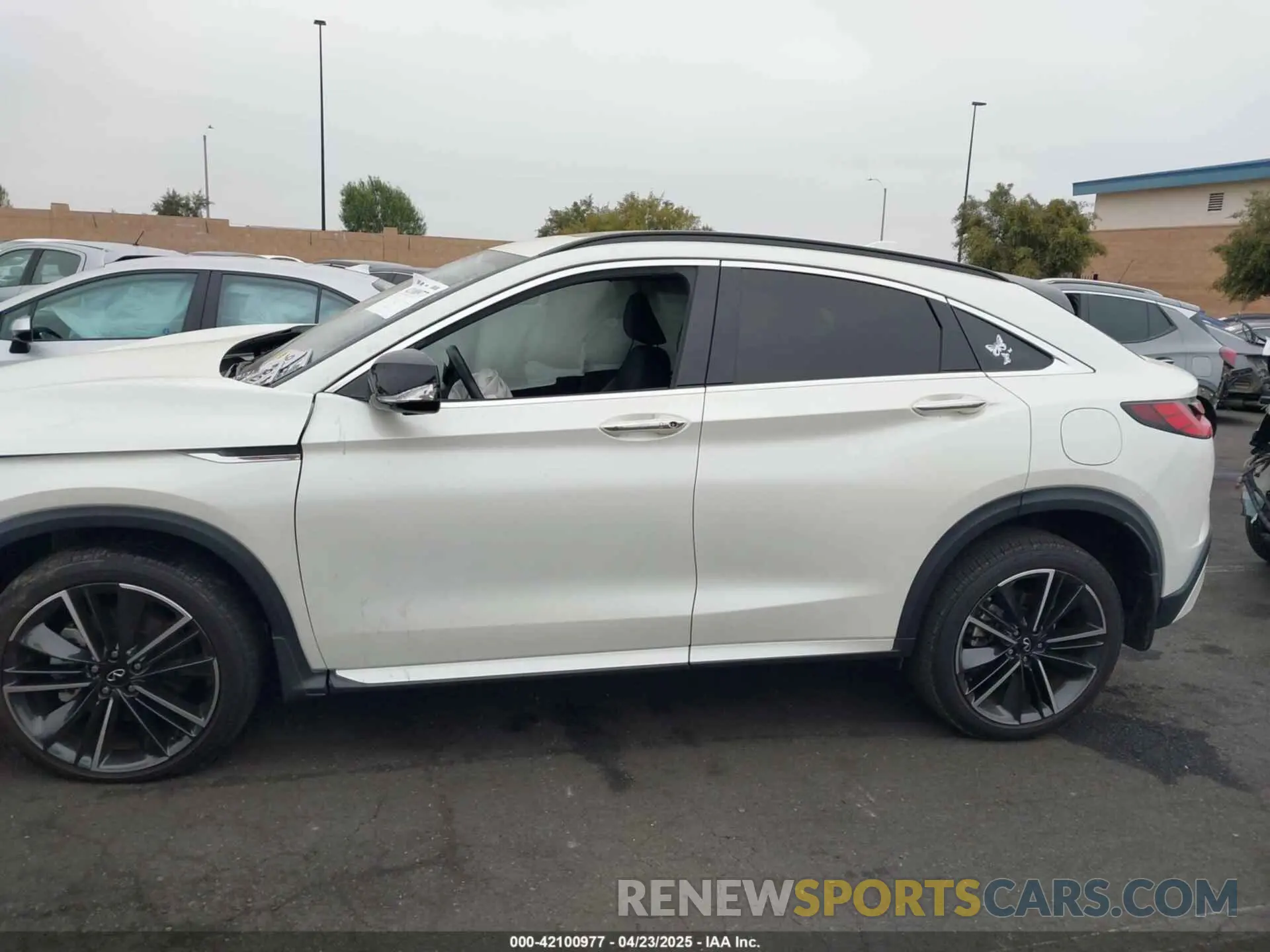 15 Photograph of a damaged car 3PCAJ5K3XNF101092 INFINITI QX55 2022