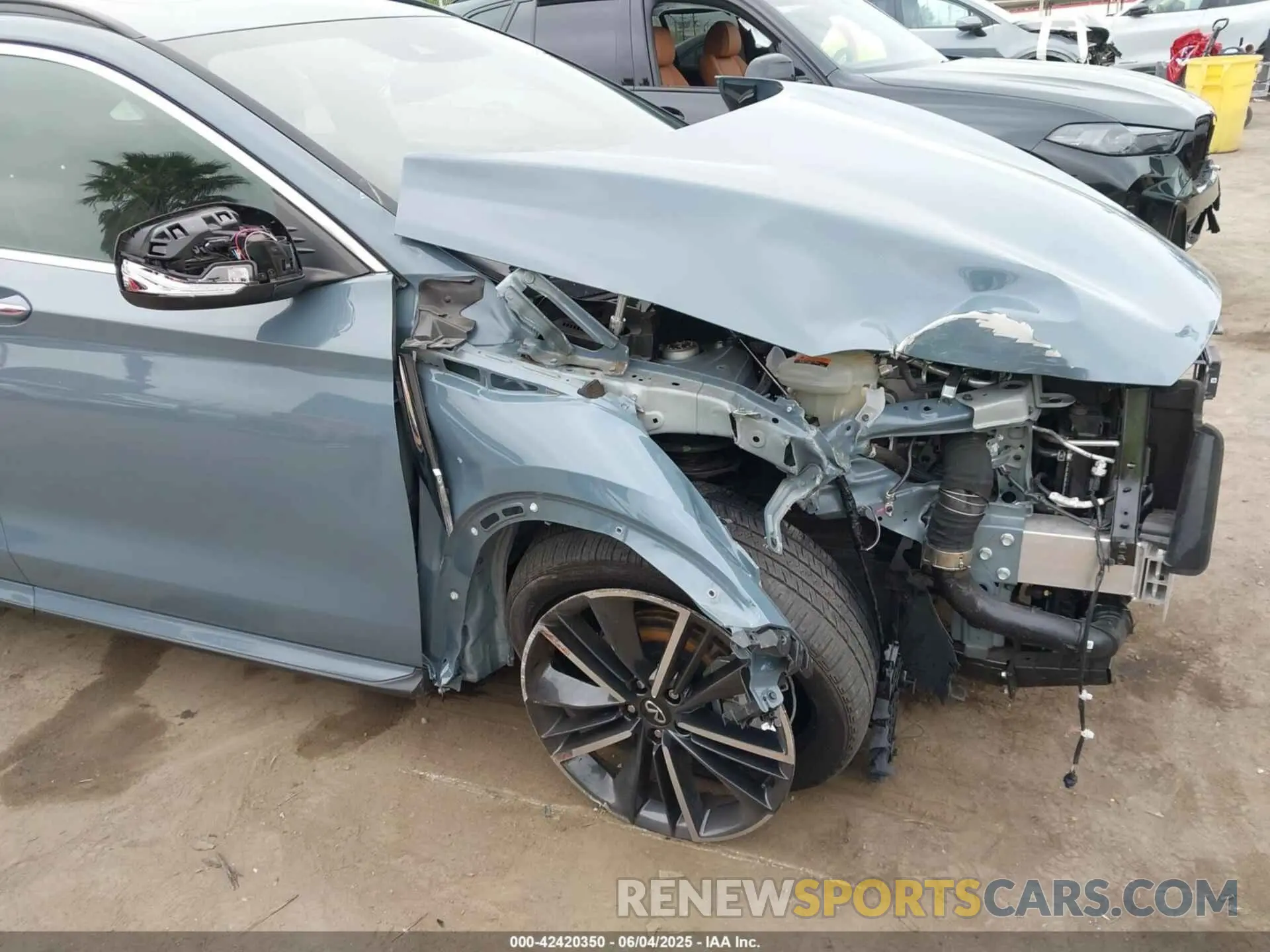 18 Photograph of a damaged car 3PCAJ5JR5PF124353 INFINITI QX55 2023