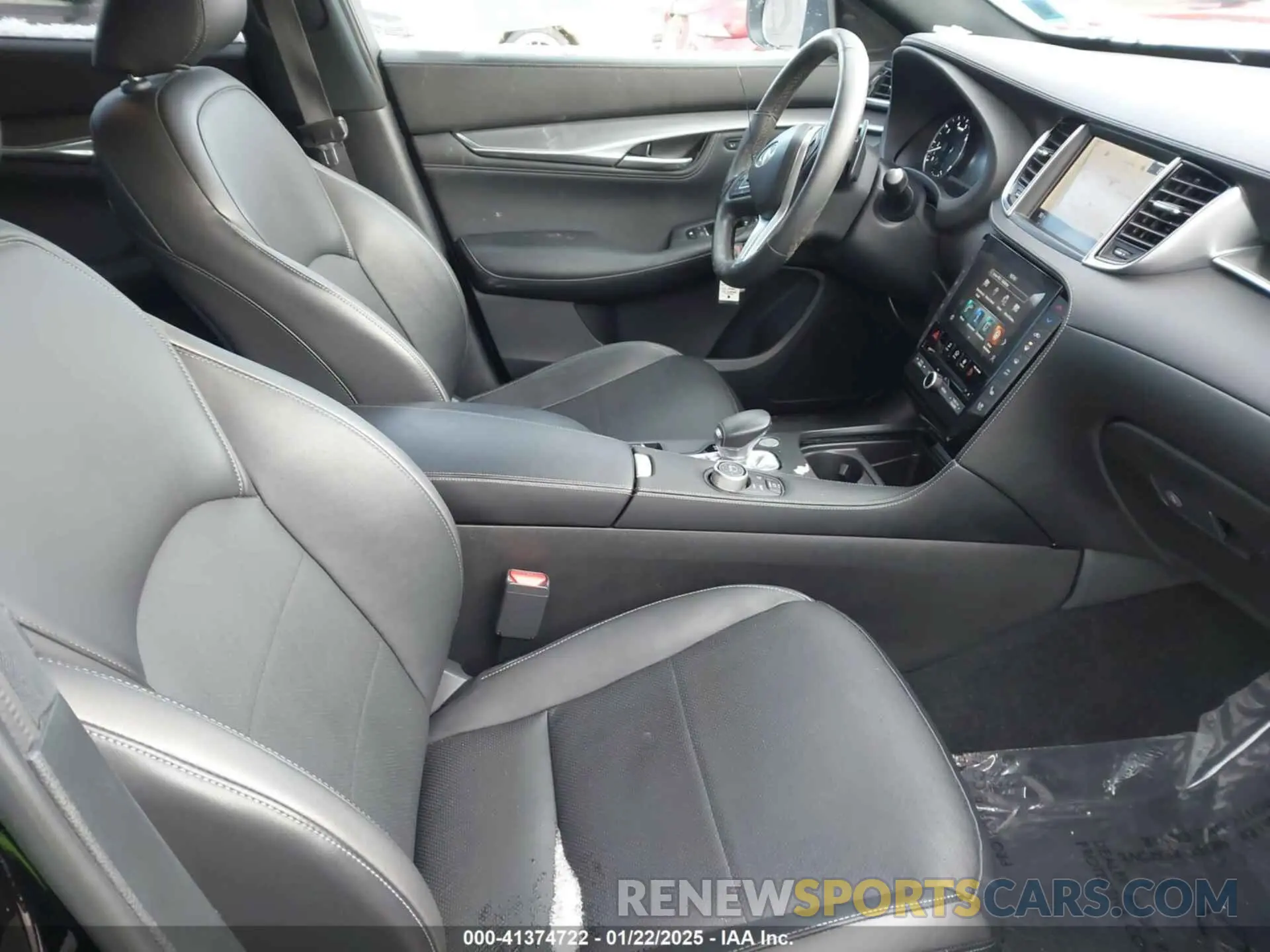 5 Photograph of a damaged car 3PCAJ5KR1PF114918 INFINITI QX55 2023