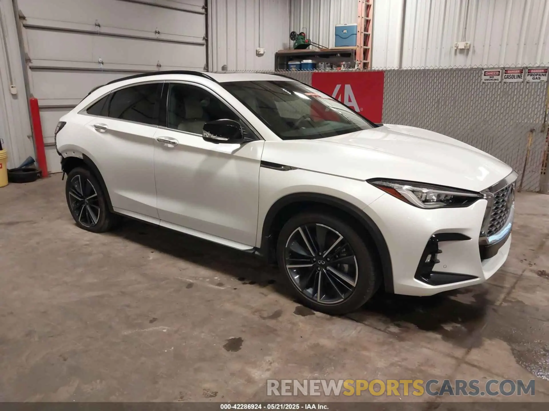 1 Photograph of a damaged car 3PCAJ5KR3PF121093 INFINITI QX55 2023