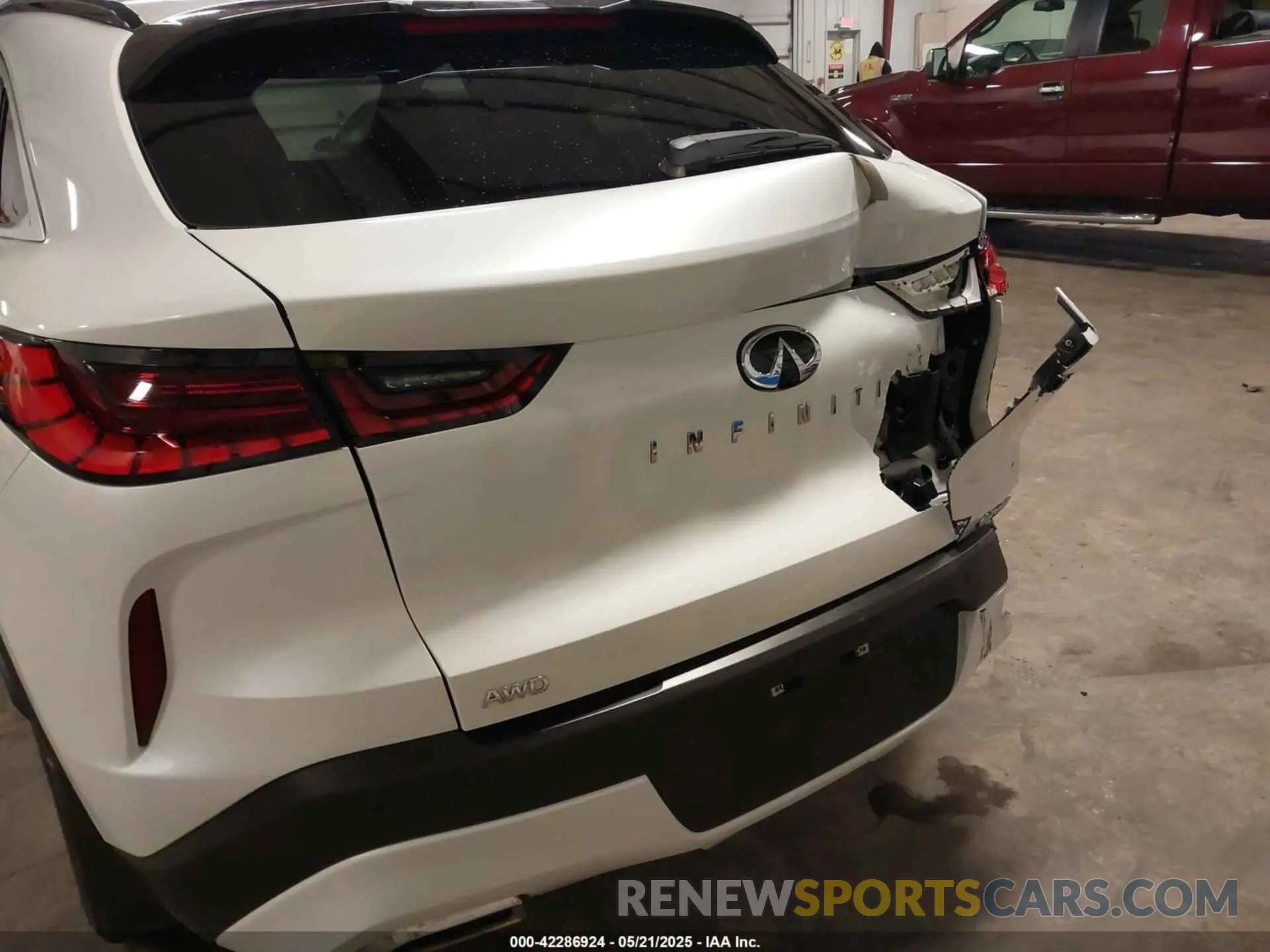 18 Photograph of a damaged car 3PCAJ5KR3PF121093 INFINITI QX55 2023