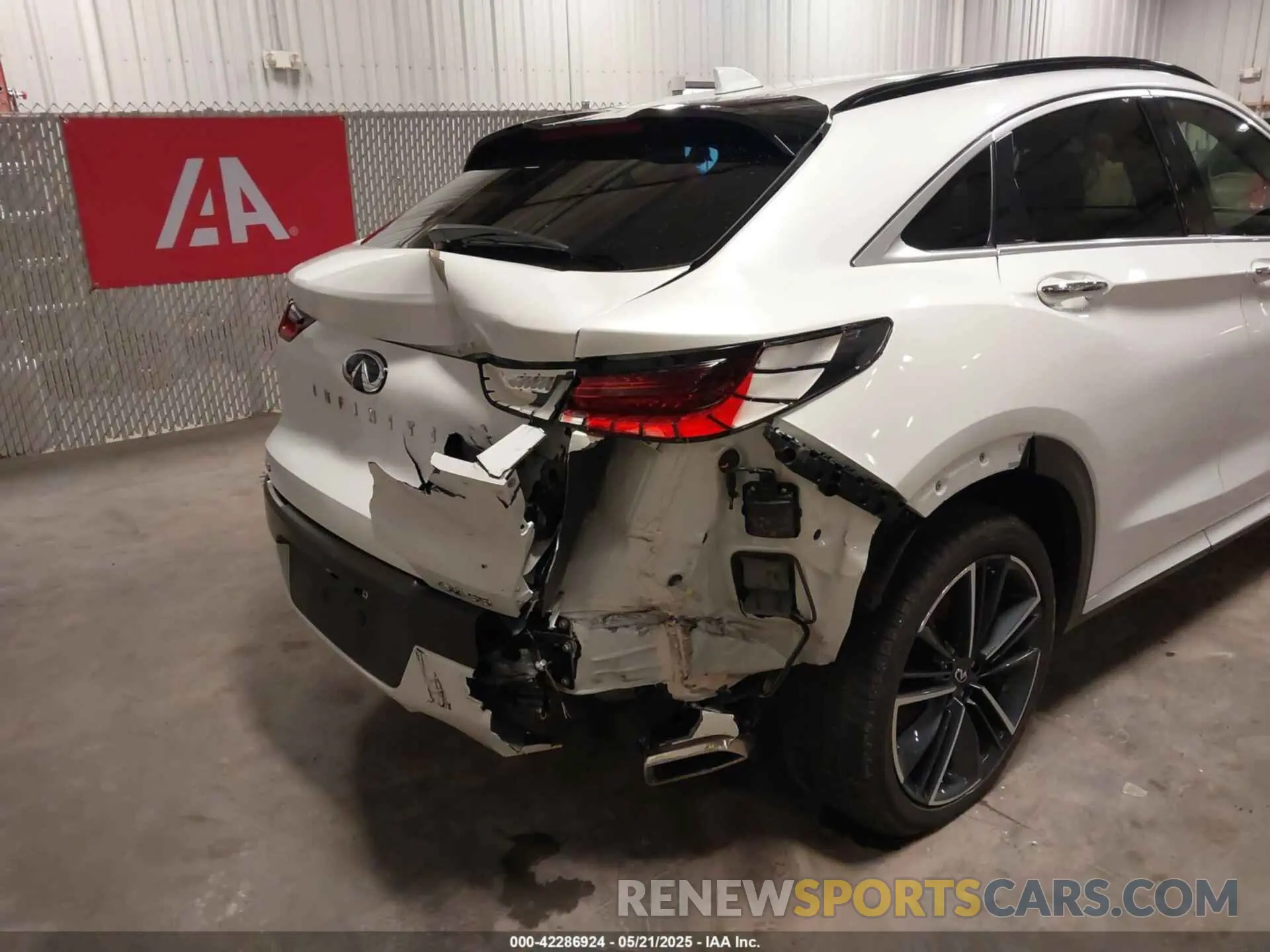 6 Photograph of a damaged car 3PCAJ5KR3PF121093 INFINITI QX55 2023