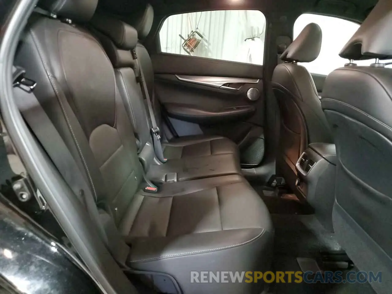 11 Photograph of a damaged car 3PCAJ5K30NF101053 INFINITI QX55 ESSEN 2022