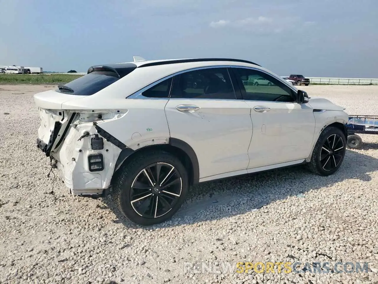 3 Photograph of a damaged car 3PCAJ5J38NF104137 INFINITI QX55 LUXE 2022
