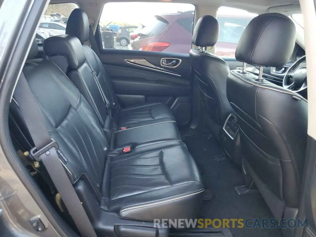 10 Photograph of a damaged car 5N1DL0MM0KC505622 INFINITI QX60 2019