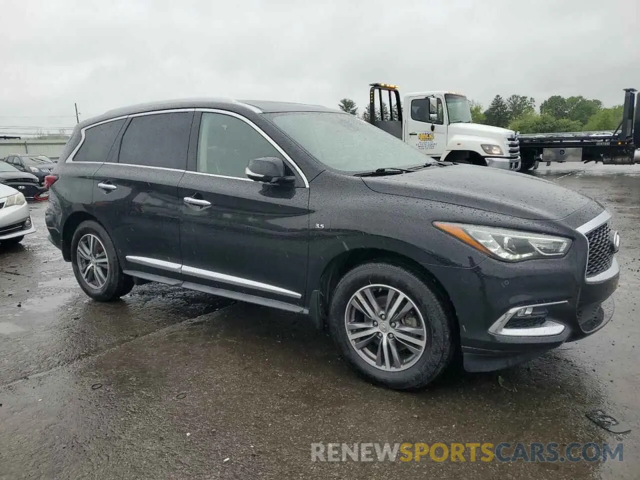 4 Photograph of a damaged car 5N1DL0MM1KC509940 INFINITI QX60 2019