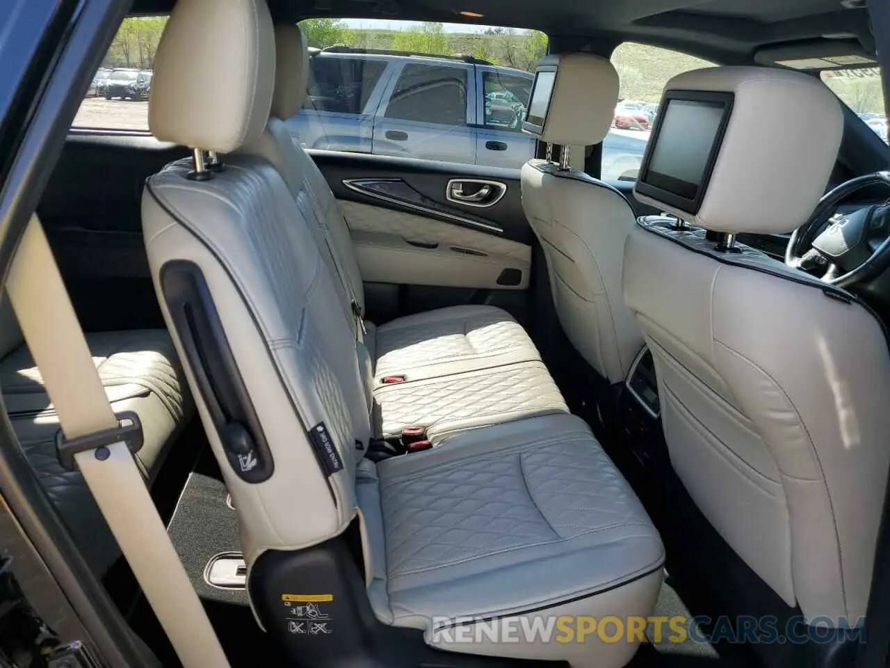 11 Photograph of a damaged car 5N1DL0MM1KC510294 INFINITI QX60 2019