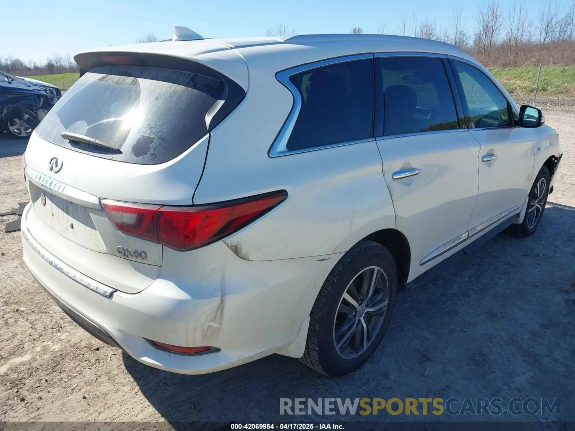 4 Photograph of a damaged car 5N1DL0MM1KC514667 INFINITI QX60 2019