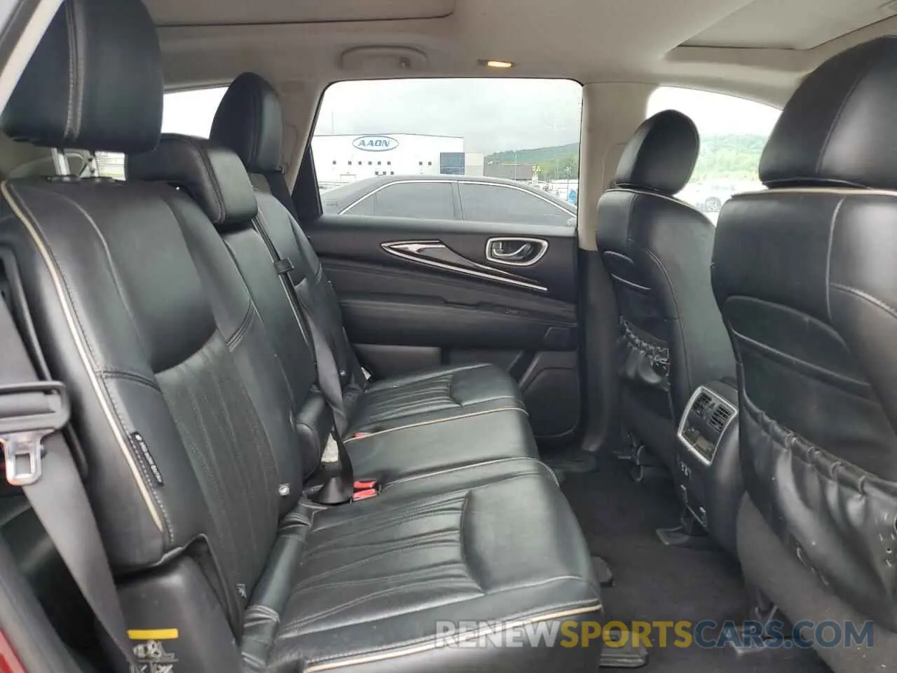 11 Photograph of a damaged car 5N1DL0MM1KC524115 INFINITI QX60 2019