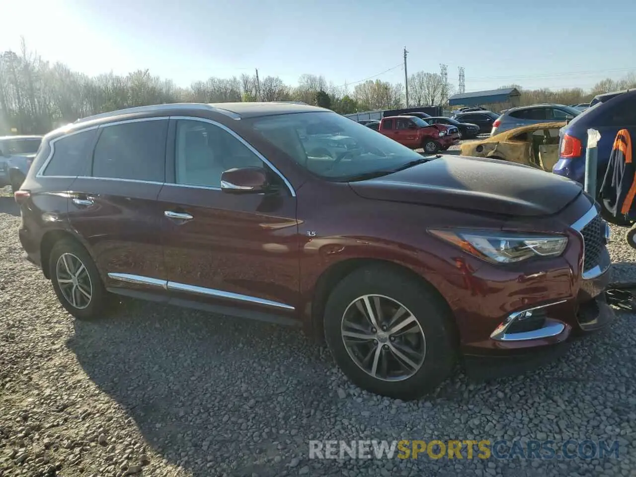 4 Photograph of a damaged car 5N1DL0MM1KC532943 INFINITI QX60 2019