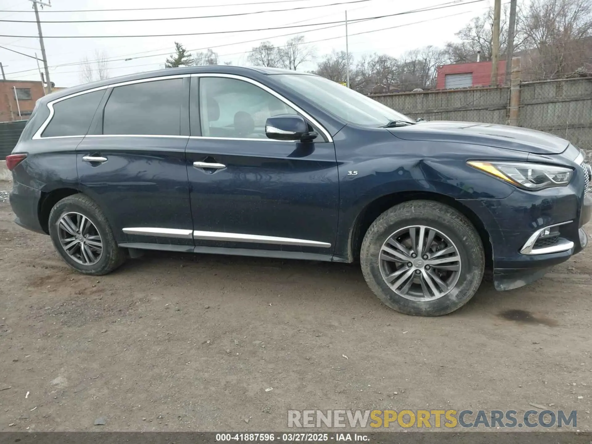 13 Photograph of a damaged car 5N1DL0MM1KC566946 INFINITI QX60 2019