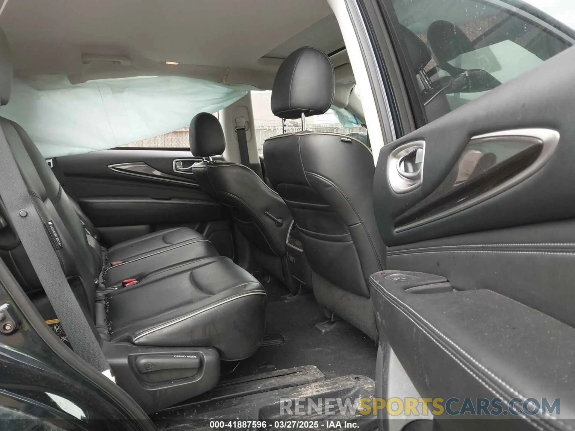 8 Photograph of a damaged car 5N1DL0MM1KC566946 INFINITI QX60 2019