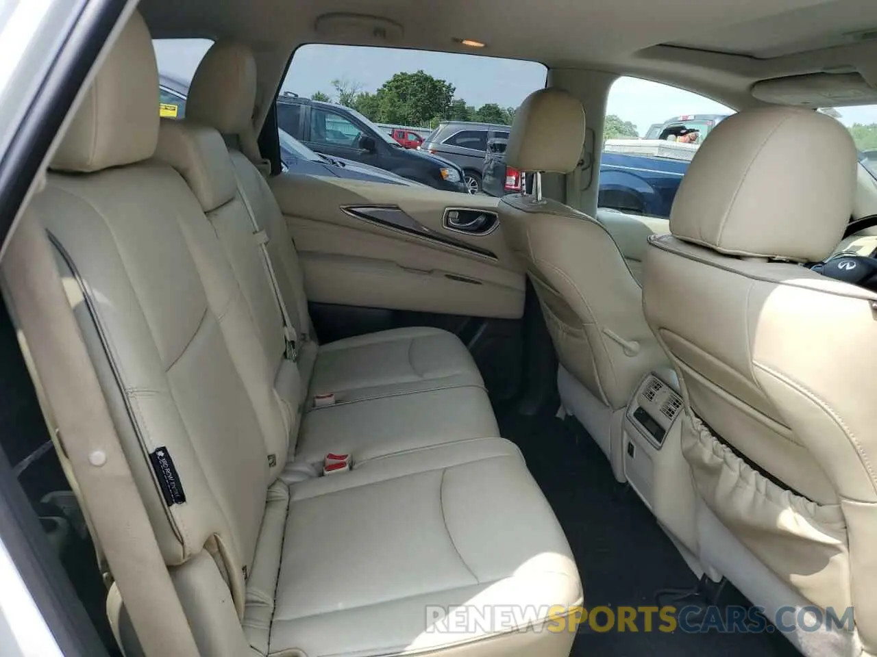 11 Photograph of a damaged car 5N1DL0MM2KC513771 INFINITI QX60 2019