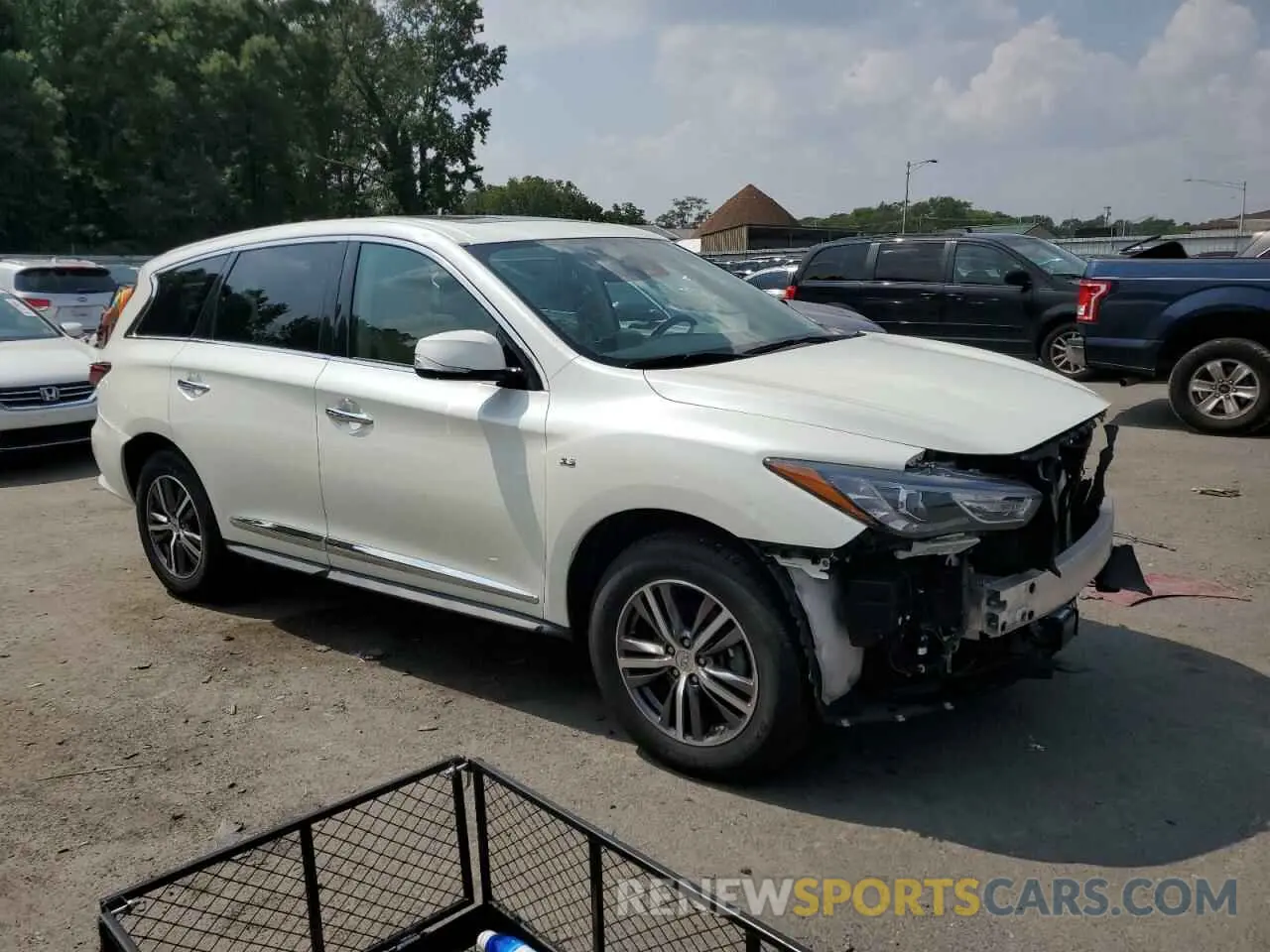 4 Photograph of a damaged car 5N1DL0MM2KC513771 INFINITI QX60 2019