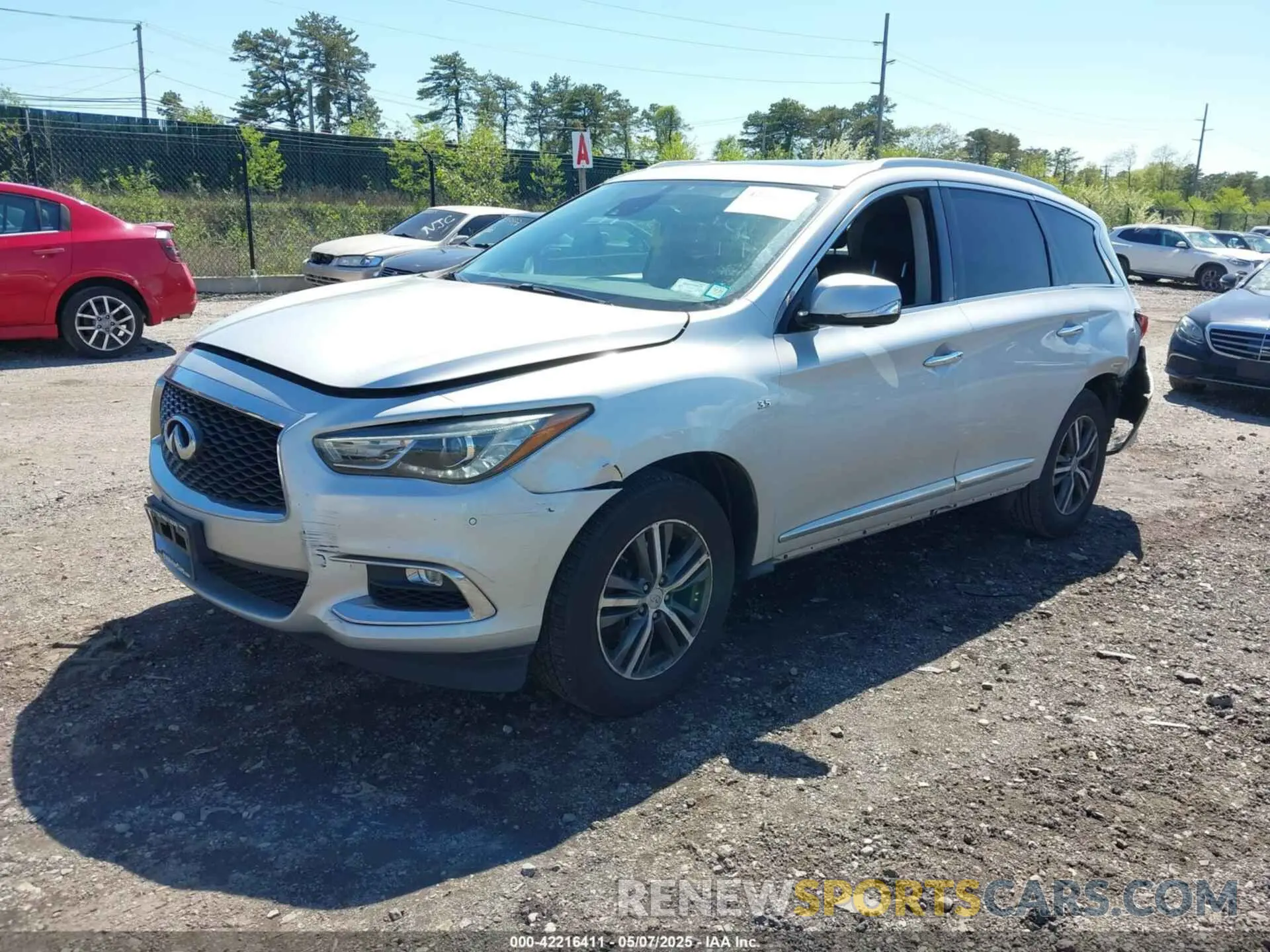 2 Photograph of a damaged car 5N1DL0MM2KC525869 INFINITI QX60 2019