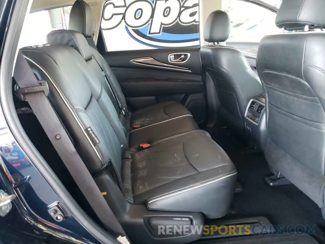 11 Photograph of a damaged car 5N1DL0MM2KC527346 INFINITI QX60 2019