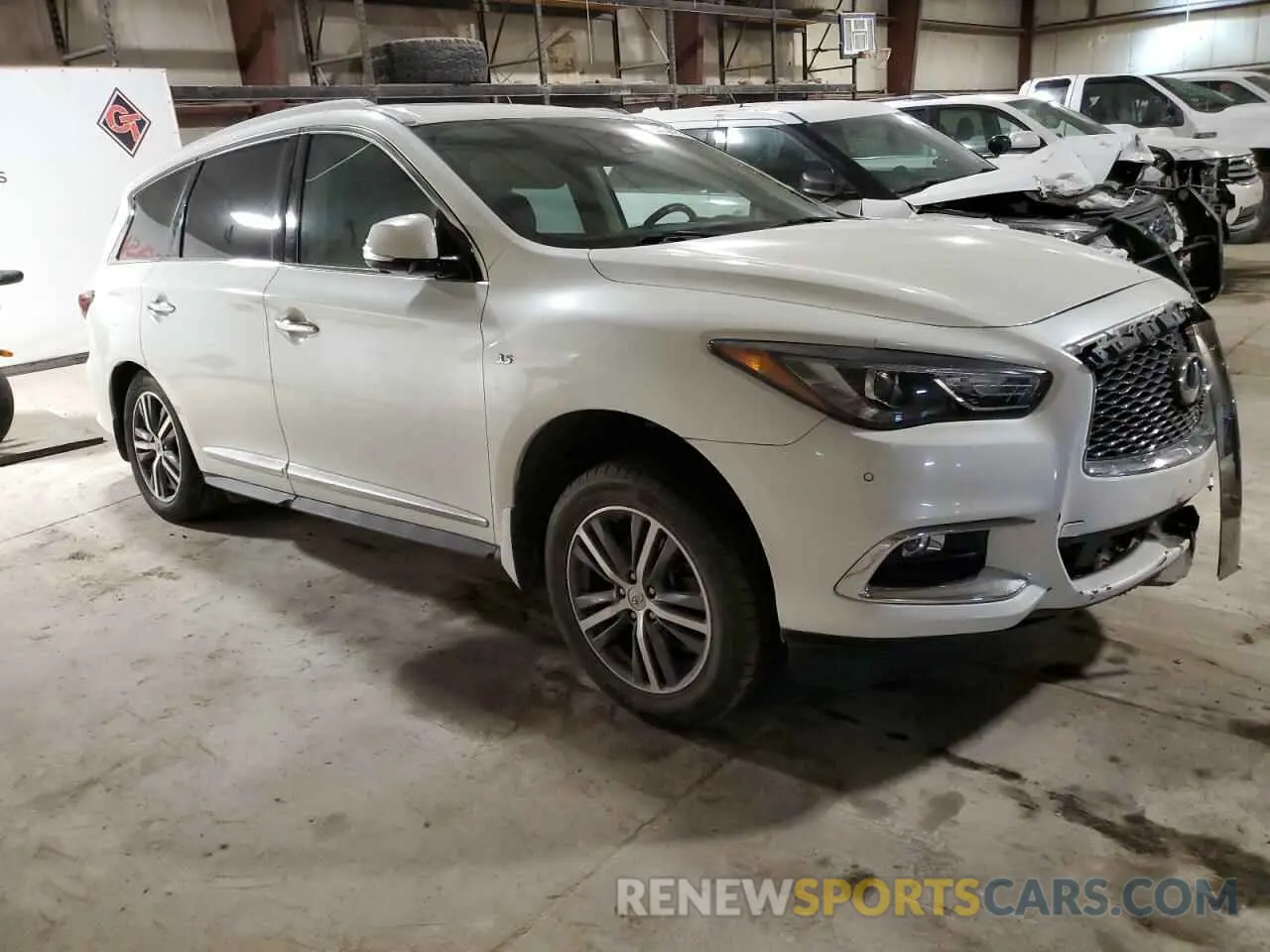 4 Photograph of a damaged car 5N1DL0MM3KC505775 INFINITI QX60 2019