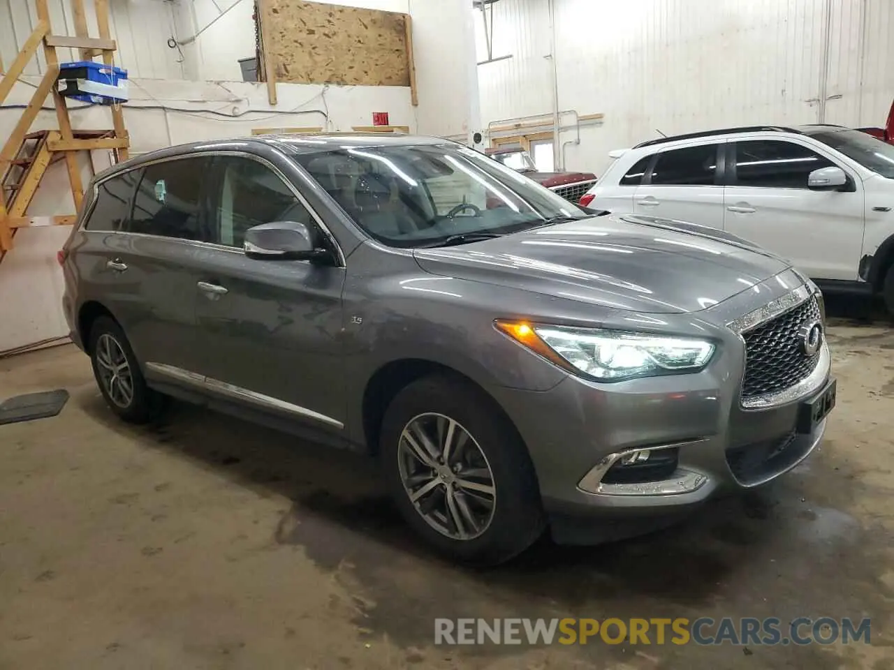 4 Photograph of a damaged car 5N1DL0MM3KC566592 INFINITI QX60 2019