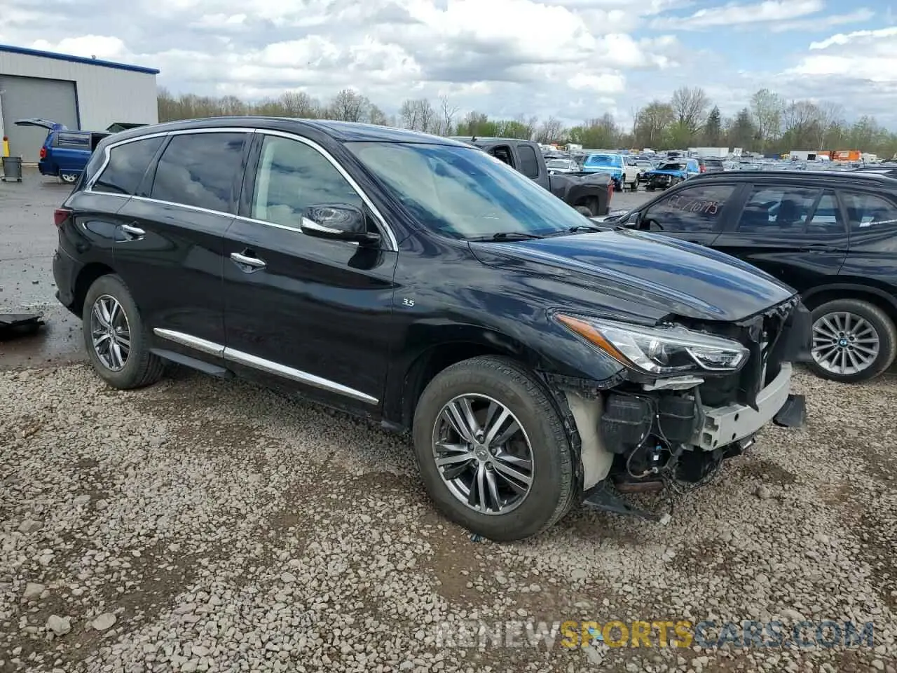 4 Photograph of a damaged car 5N1DL0MM3KC567452 INFINITI QX60 2019