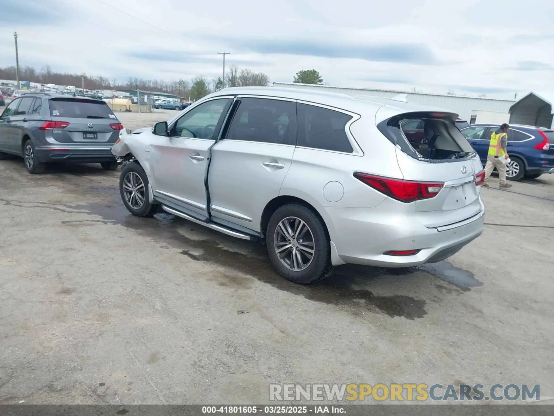 3 Photograph of a damaged car 5N1DL0MM4KC503100 INFINITI QX60 2019