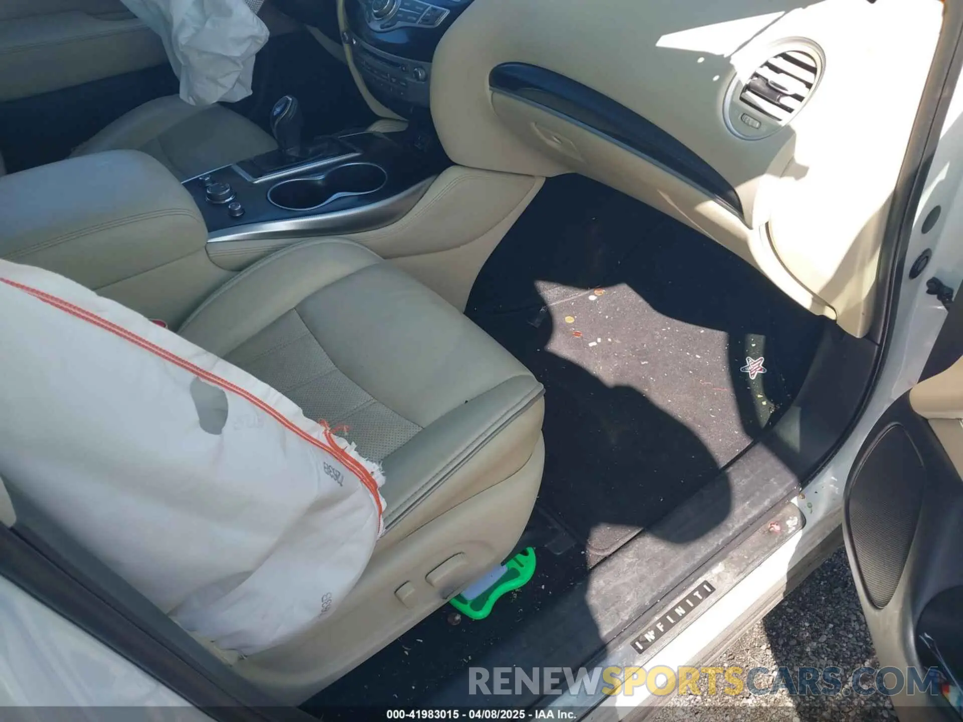 5 Photograph of a damaged car 5N1DL0MM4KC521533 INFINITI QX60 2019
