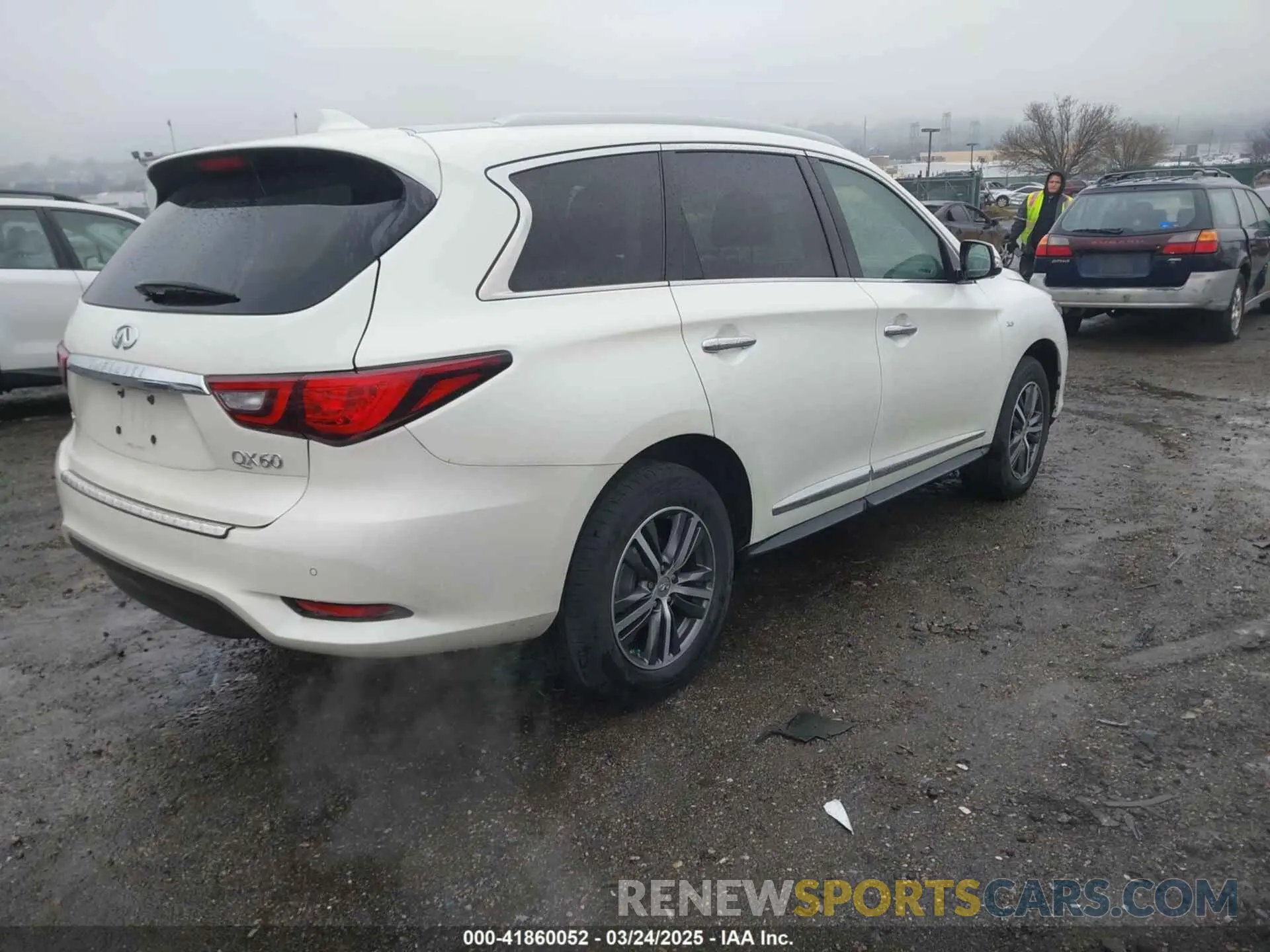 4 Photograph of a damaged car 5N1DL0MM4KC526893 INFINITI QX60 2019
