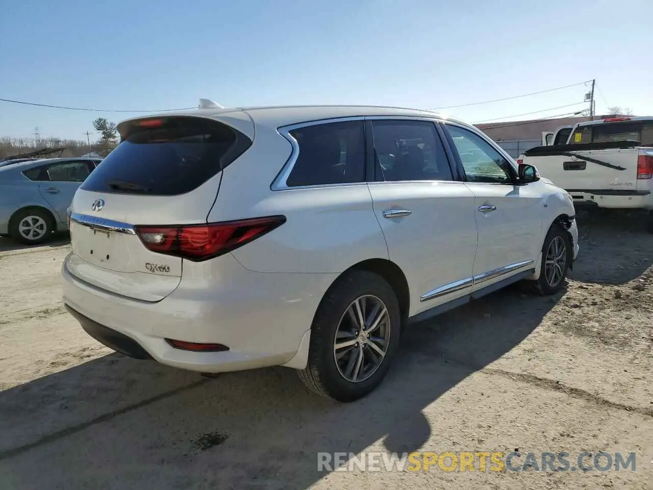 3 Photograph of a damaged car 5N1DL0MM4KC561837 INFINITI QX60 2019