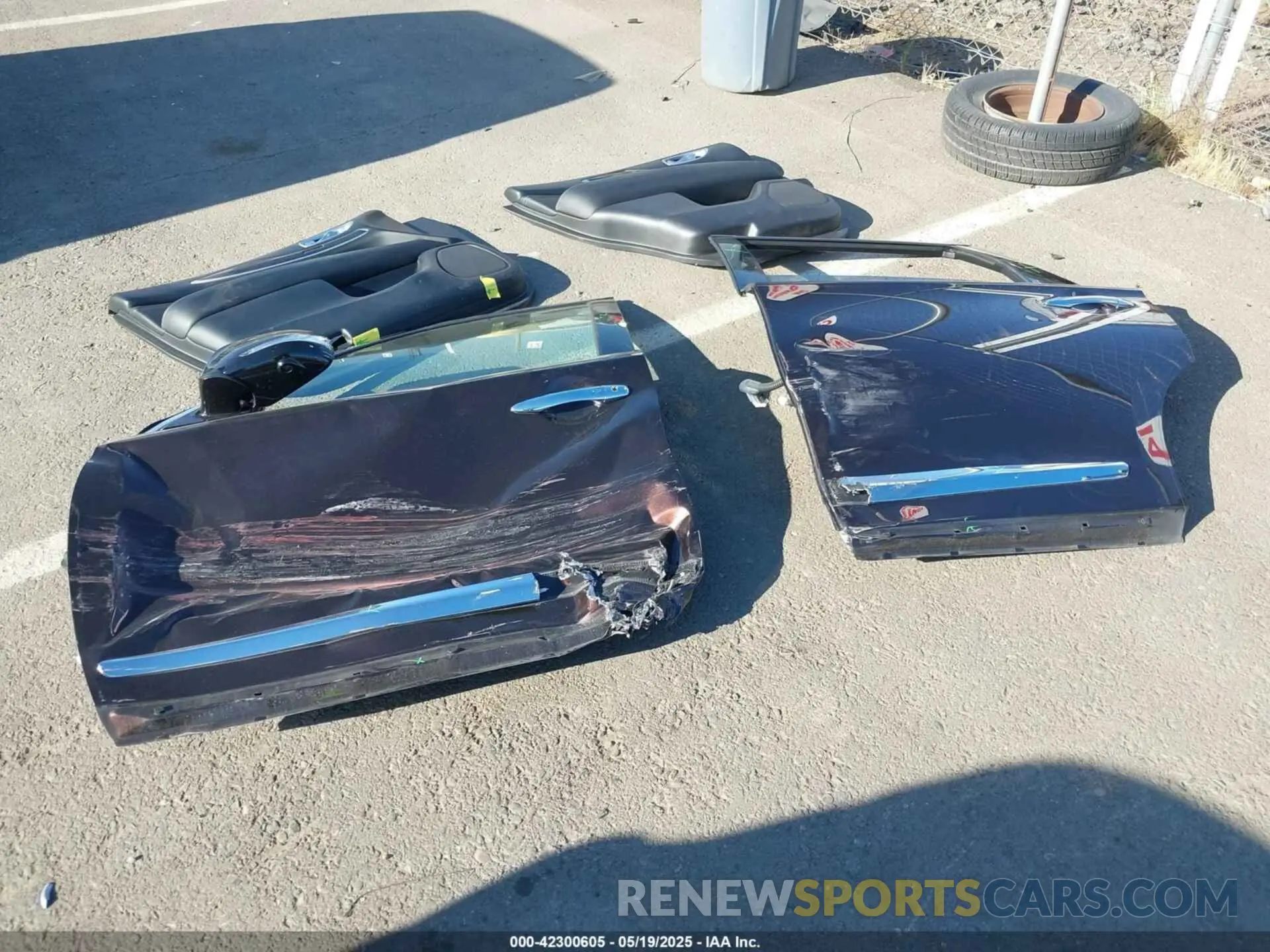 12 Photograph of a damaged car 5N1DL0MM4KC569307 INFINITI QX60 2019