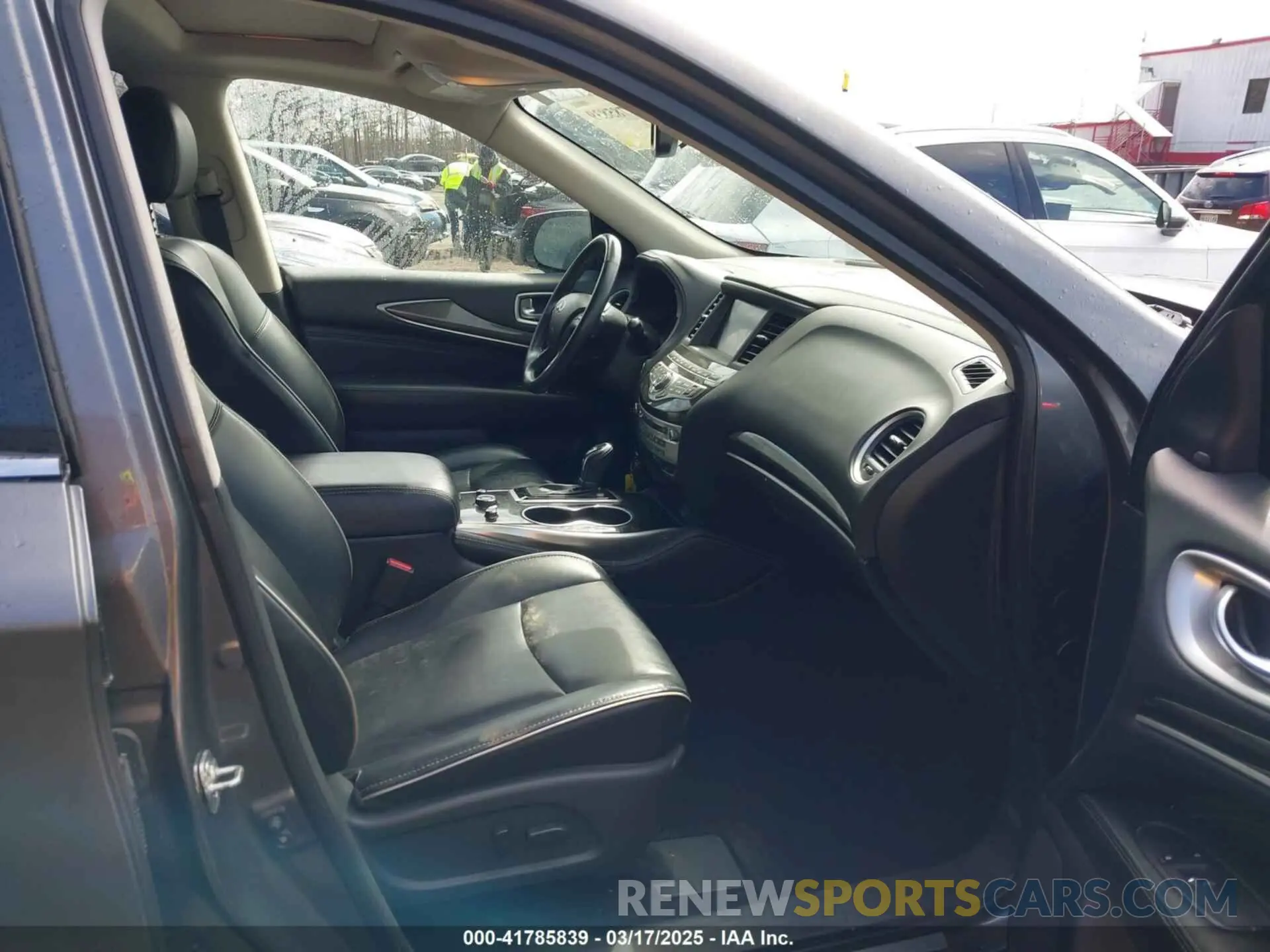 5 Photograph of a damaged car 5N1DL0MM5KC529818 INFINITI QX60 2019
