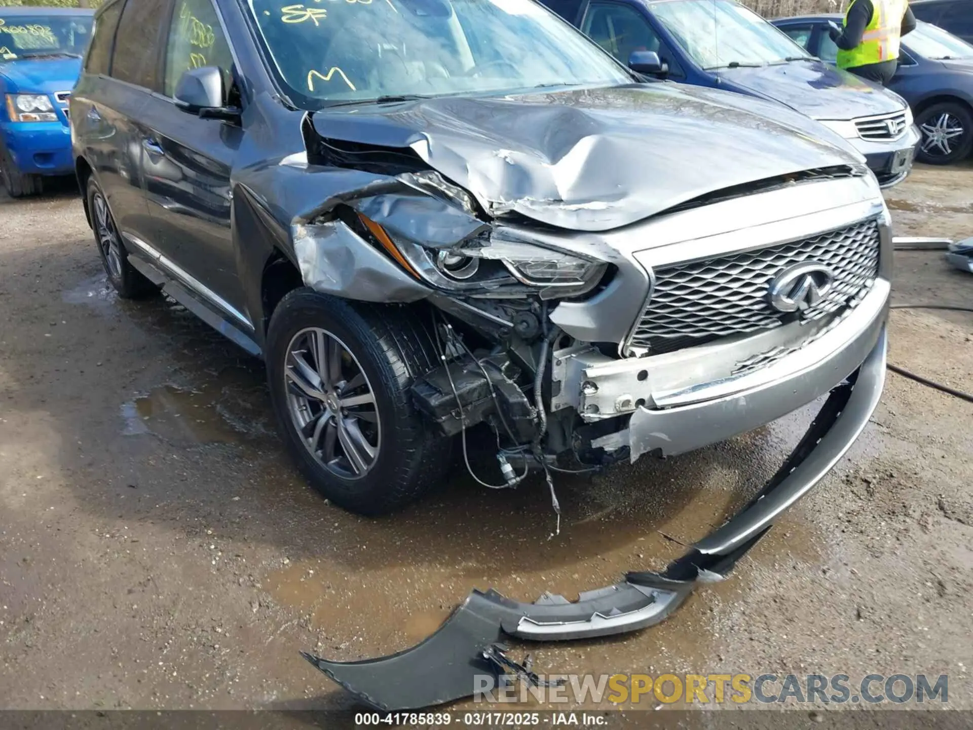 6 Photograph of a damaged car 5N1DL0MM5KC529818 INFINITI QX60 2019