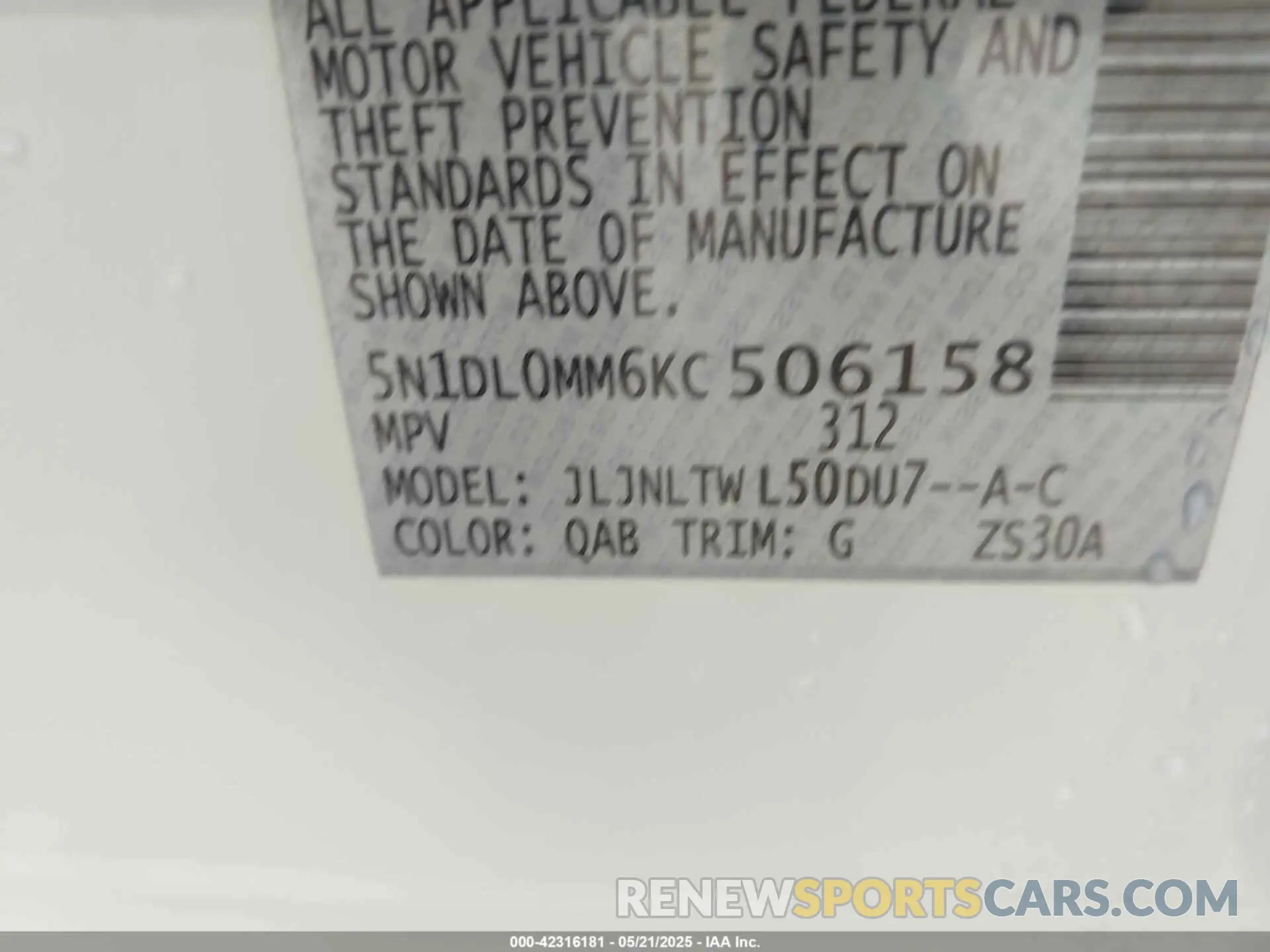 9 Photograph of a damaged car 5N1DL0MM6KC506158 INFINITI QX60 2019