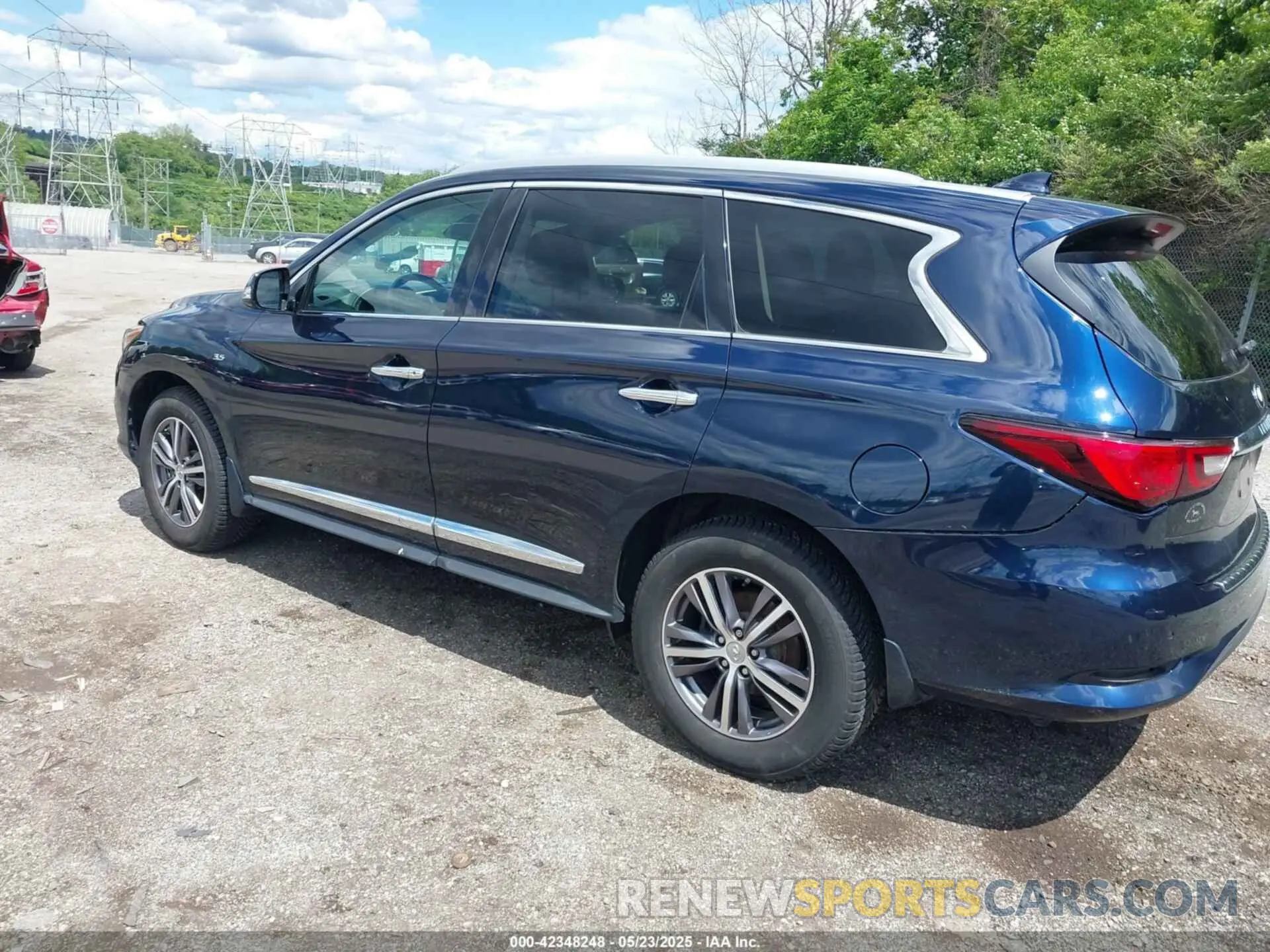 3 Photograph of a damaged car 5N1DL0MM6KC509996 INFINITI QX60 2019