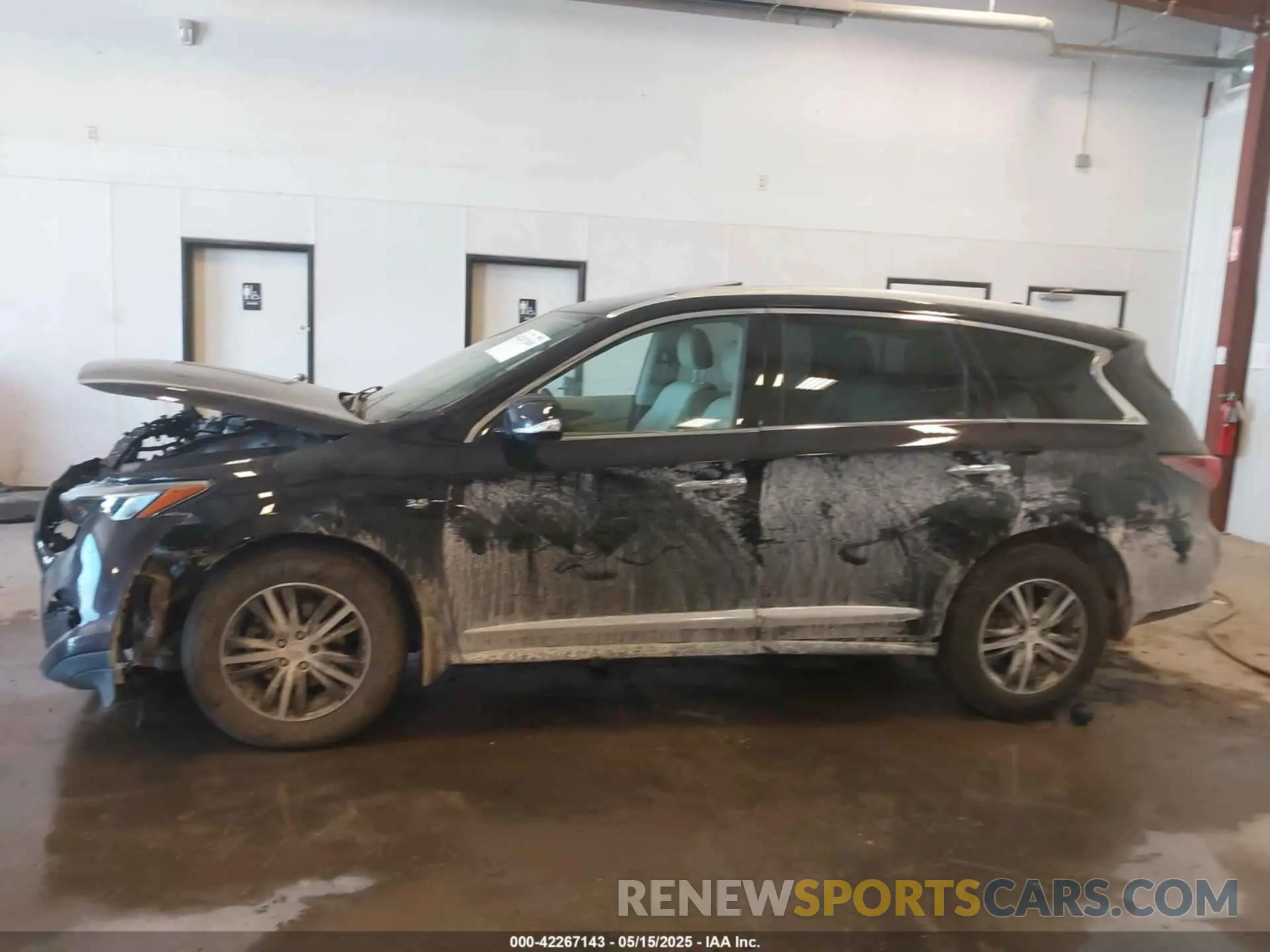 14 Photograph of a damaged car 5N1DL0MM6KC548023 INFINITI QX60 2019
