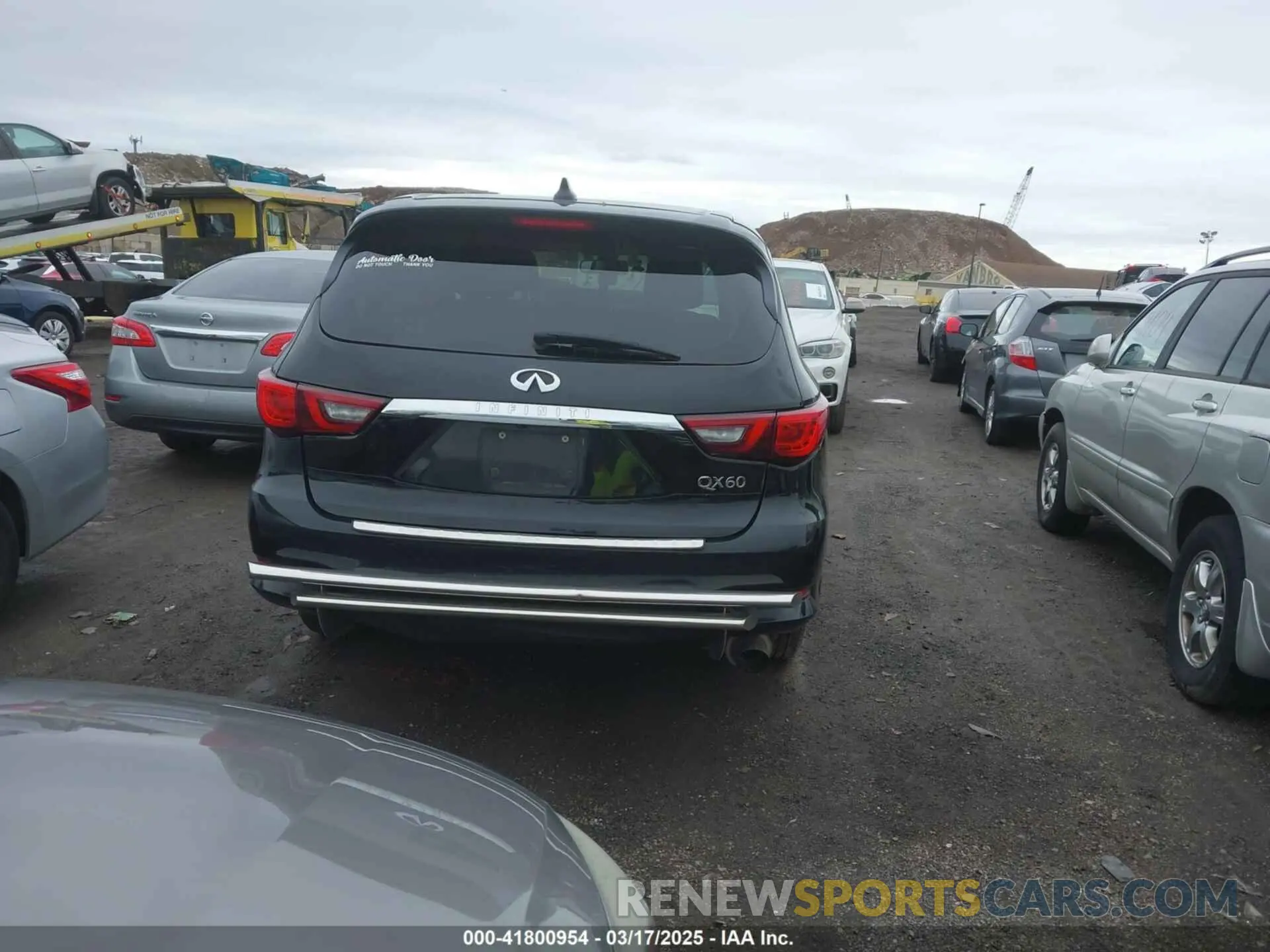 16 Photograph of a damaged car 5N1DL0MM7KC504614 INFINITI QX60 2019