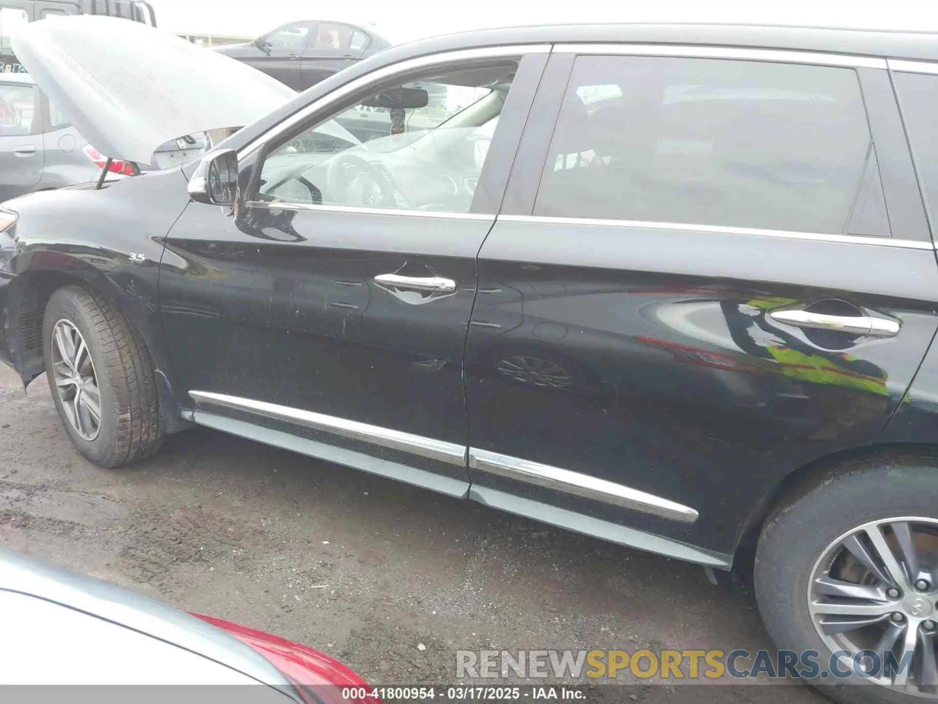 6 Photograph of a damaged car 5N1DL0MM7KC504614 INFINITI QX60 2019