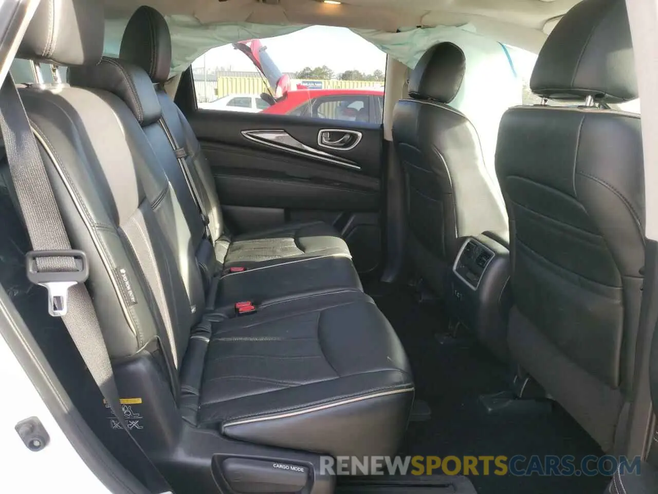 11 Photograph of a damaged car 5N1DL0MM7KC520098 INFINITI QX60 2019