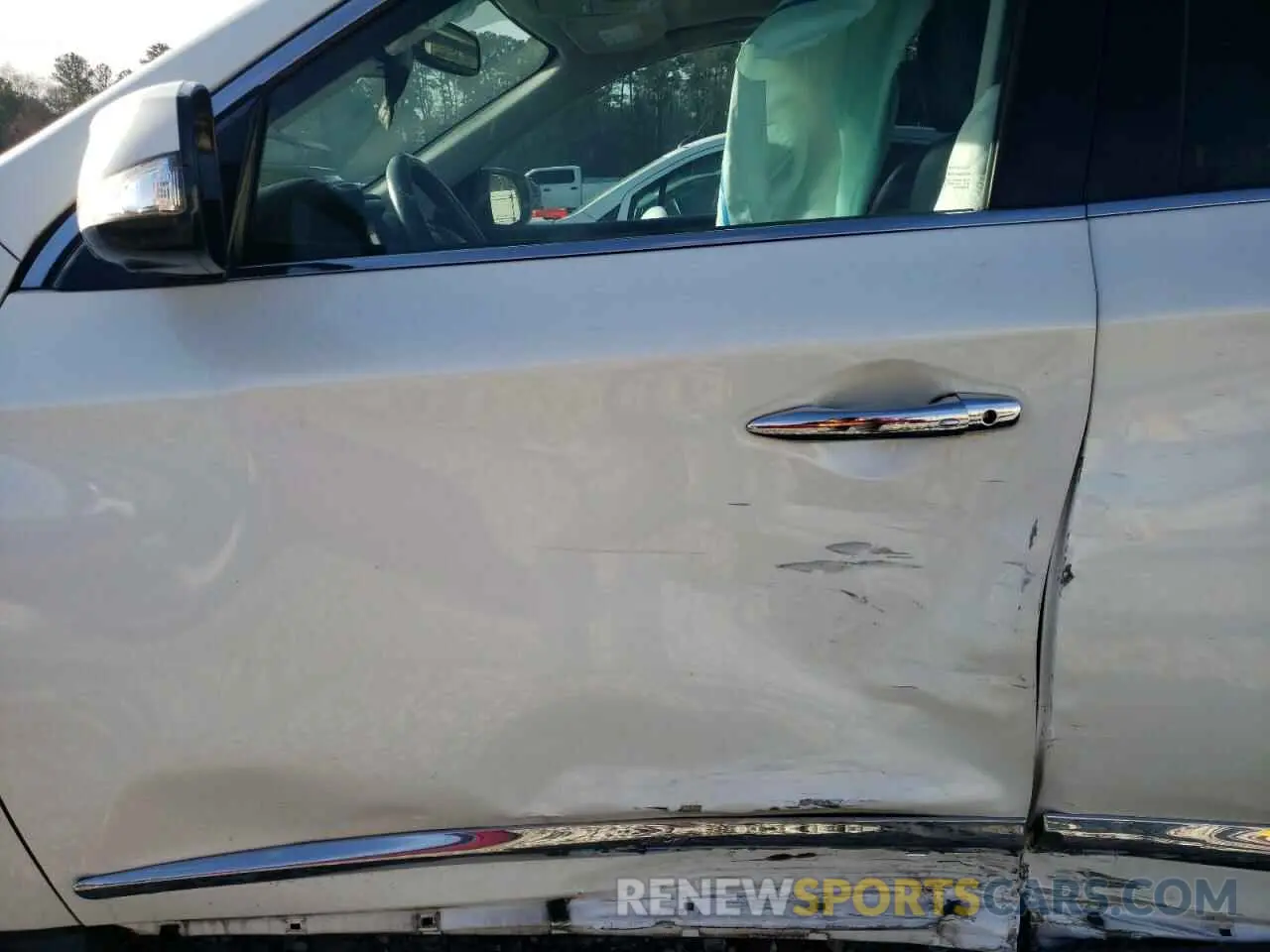 7 Photograph of a damaged car 5N1DL0MM7KC520098 INFINITI QX60 2019