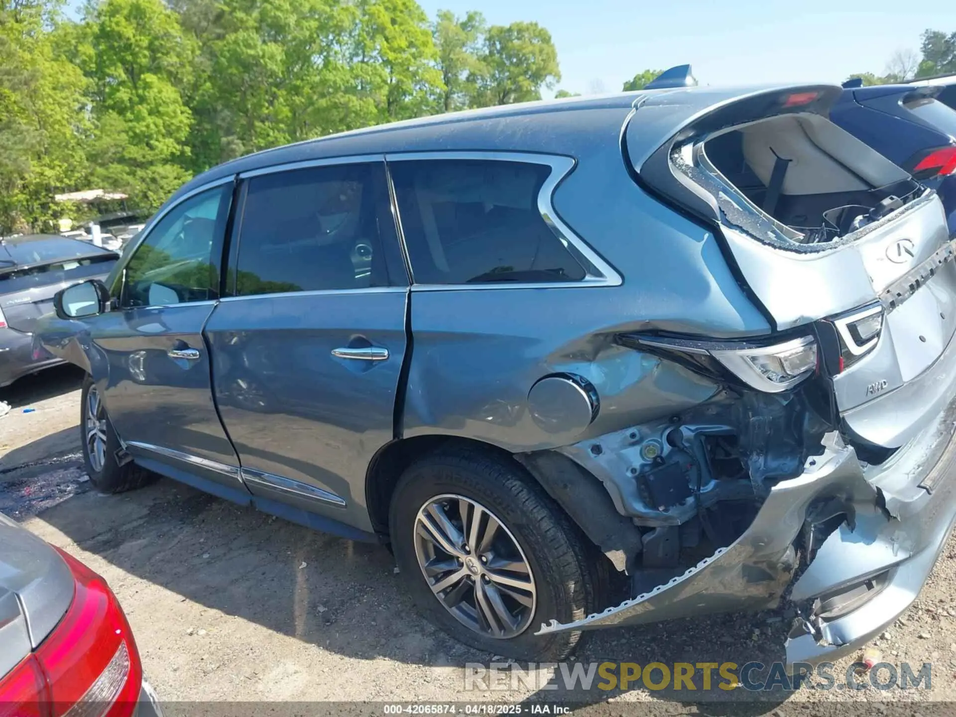 14 Photograph of a damaged car 5N1DL0MM7KC567051 INFINITI QX60 2019