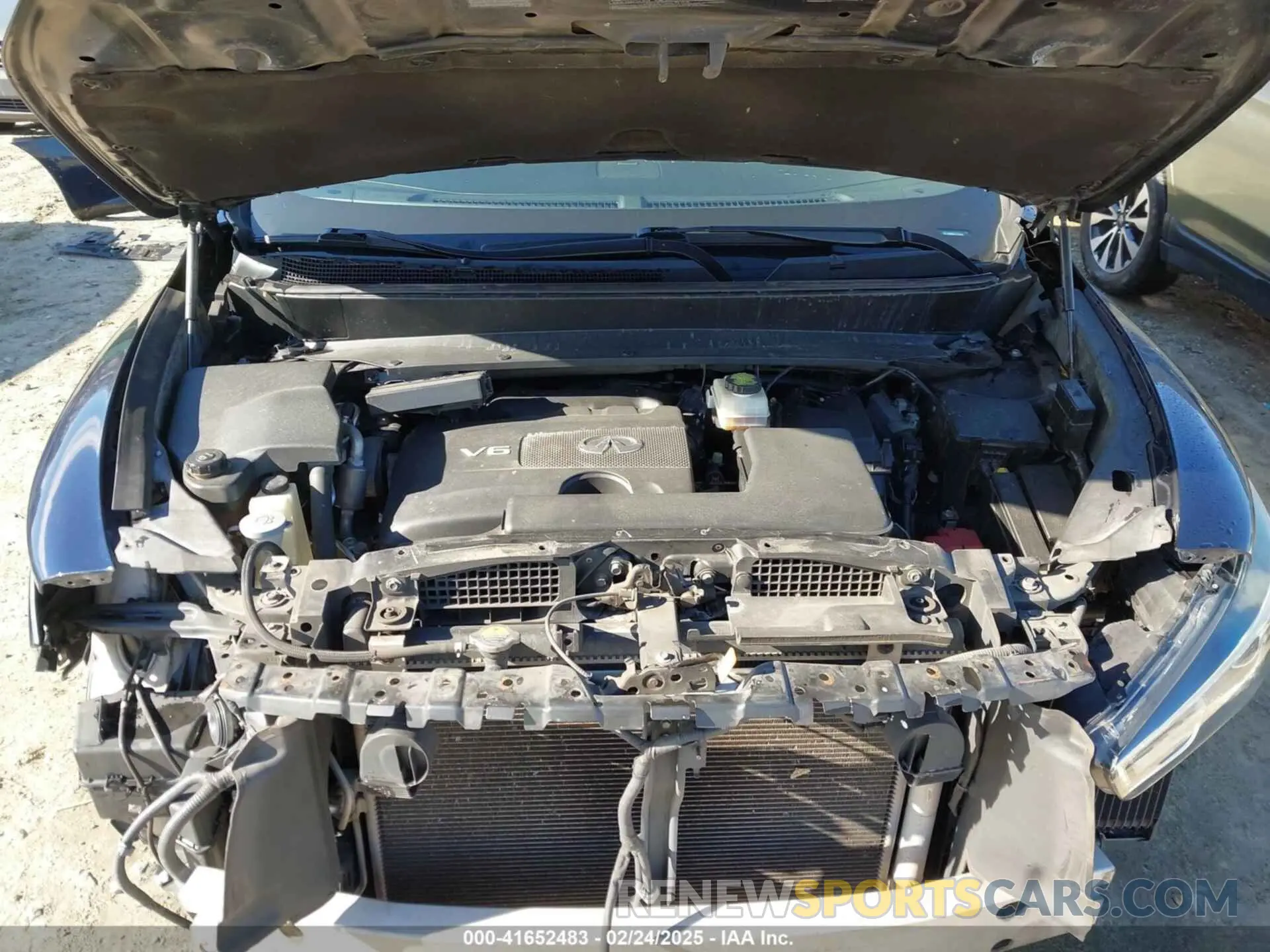 10 Photograph of a damaged car 5N1DL0MM8KC520904 INFINITI QX60 2019