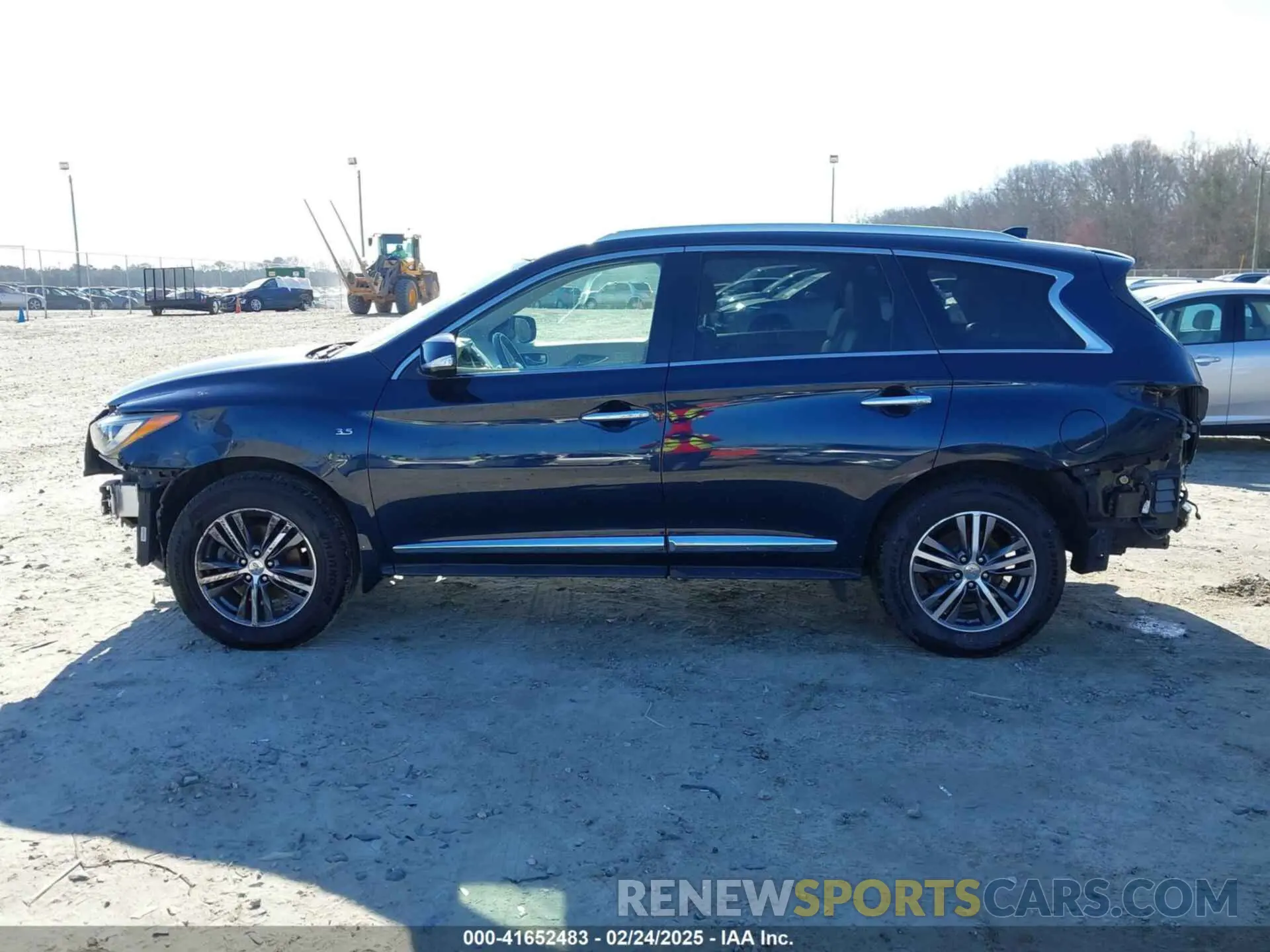 15 Photograph of a damaged car 5N1DL0MM8KC520904 INFINITI QX60 2019
