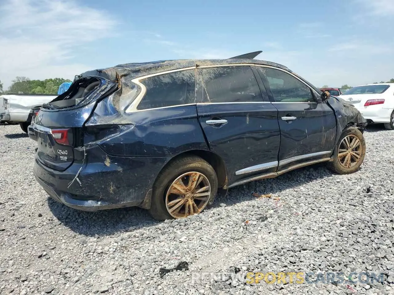 3 Photograph of a damaged car 5N1DL0MM8KC557693 INFINITI QX60 2019