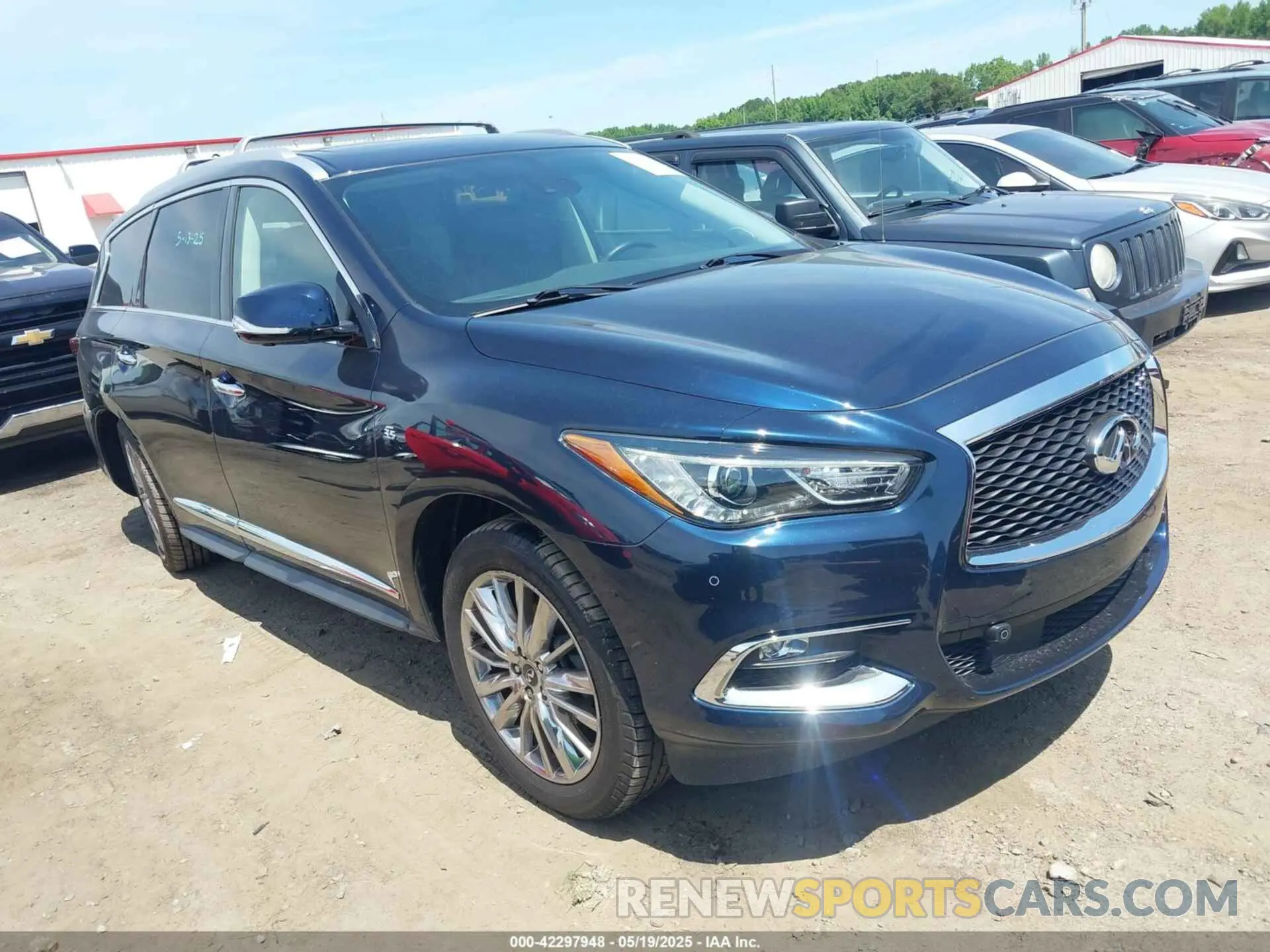 1 Photograph of a damaged car 5N1DL0MM8KC558892 INFINITI QX60 2019