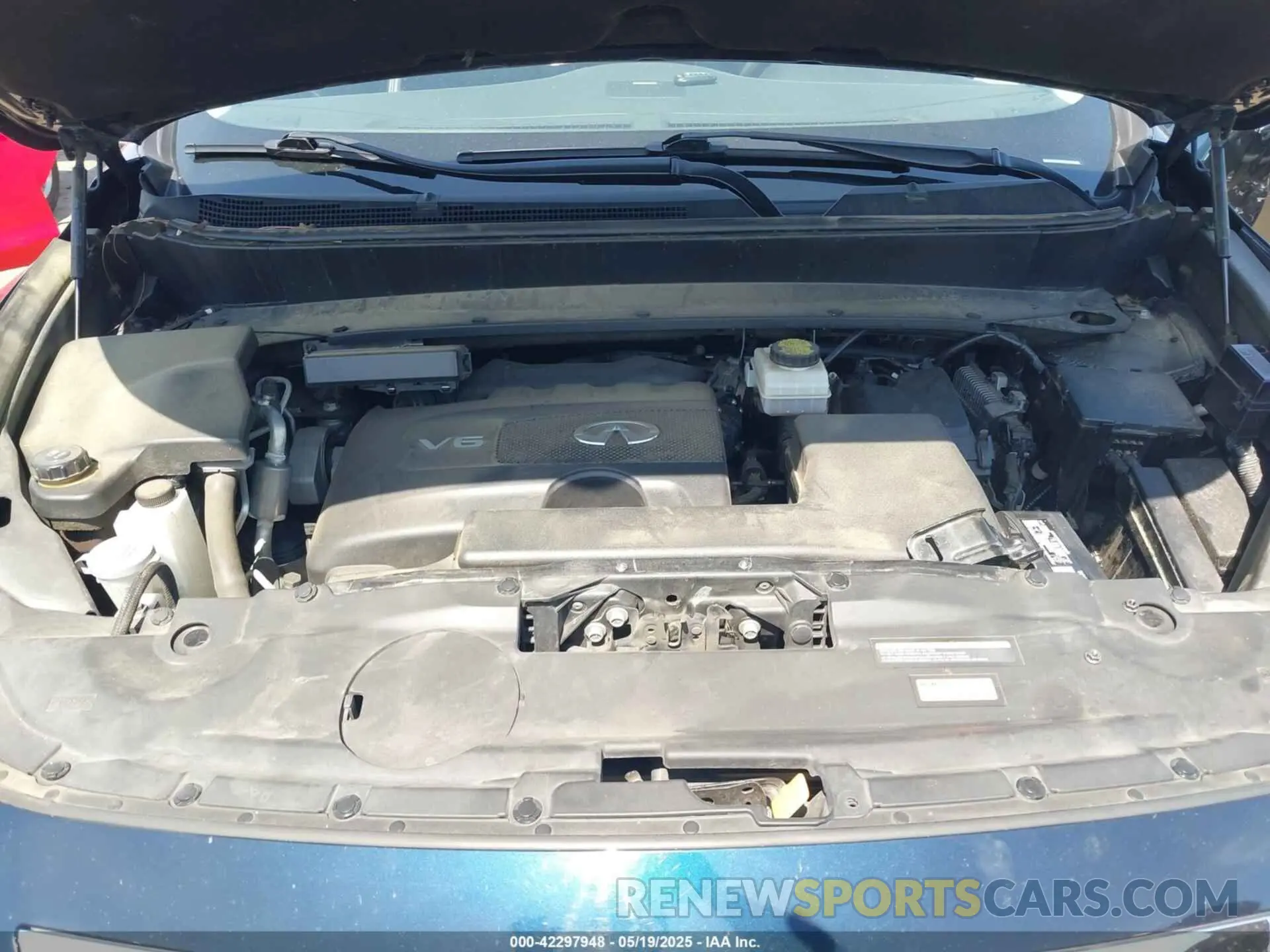 10 Photograph of a damaged car 5N1DL0MM8KC558892 INFINITI QX60 2019